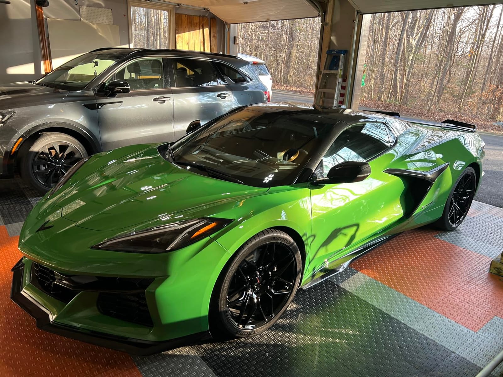 Turtle Wax Hybrid Solutions Ceramic Graphene Paste Wax, 5.5 oz. (Pack of 1) | High Gloss Shine Car Wax, Ceramic Coating Paint Protection & Extreme Water Beading, Safe for Glass, Wheels, Trim & More customer photo 1