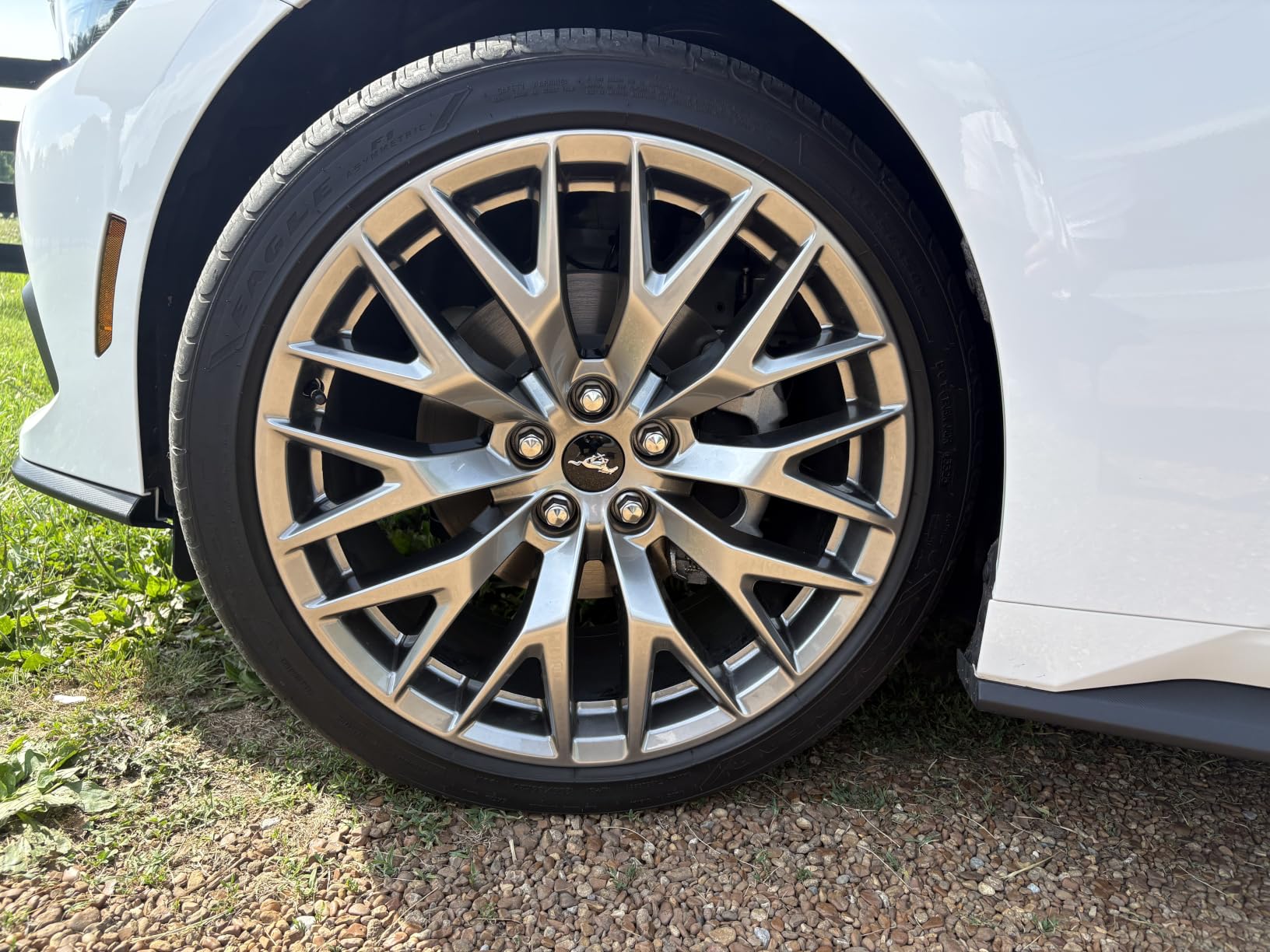 Ultra Lock + - 16oz | SiO2-Infused Advanced Polymer Sealant for Long-Lasting Paint Protection and High Gloss Finish customer photo 1