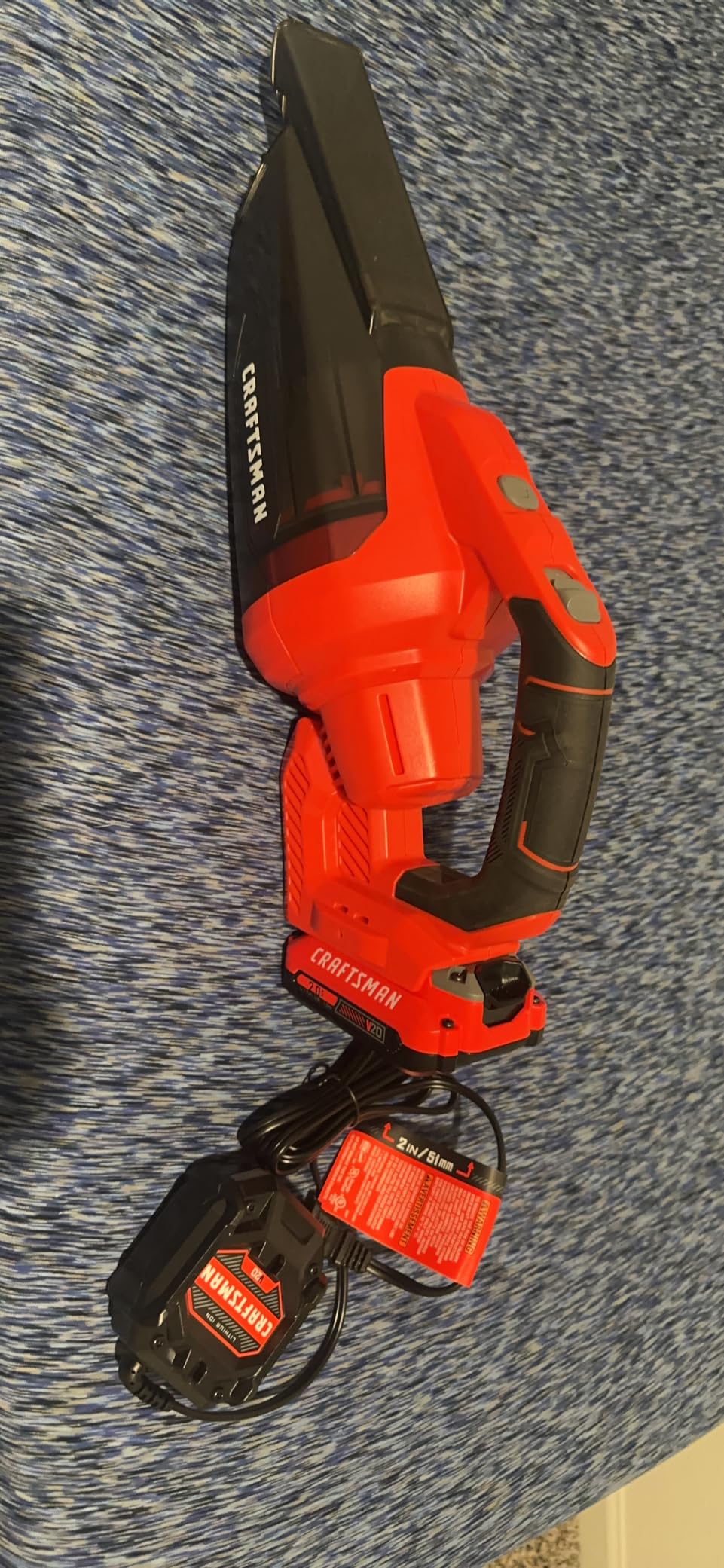 CRAFTSMAN V20 Cordless Hand Vacuum, 45 CFM, 2 Stage Filtration System with Filter, Battery and Charger Included (CMCVH001C1) customer photo 1