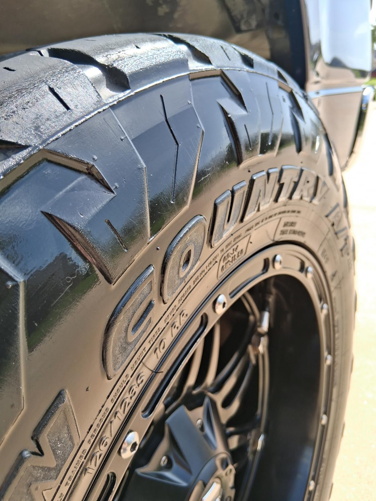ExoForma Wet Tire Dressing Spray - Extremely High Shine Tire Dressing for That Wet Look - No Sling, Non-Greasy Silicone Formula with UV Protection - Easy to Apply, Minimal Cure Time - 16 fl oz customer photo 2