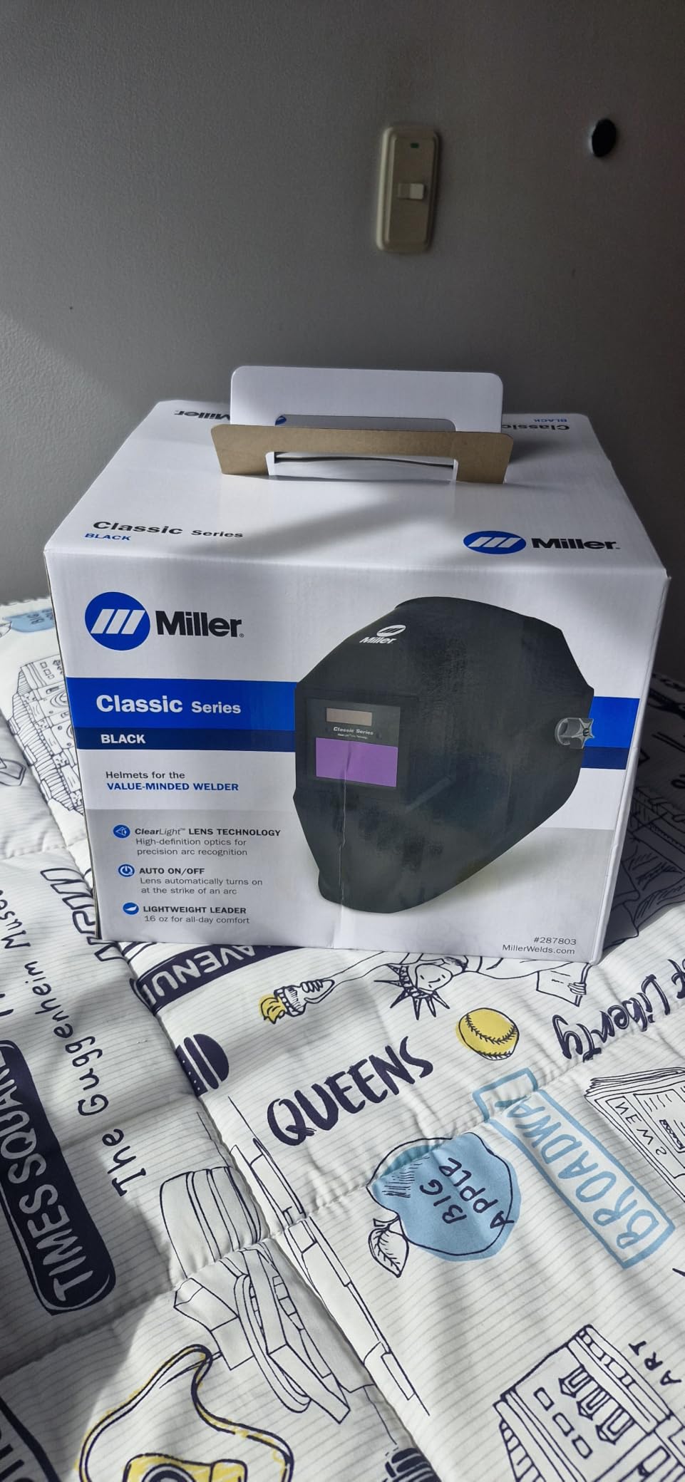 Miller Classic Series Auto-Darkening Welding Helmet - Professional TIG/MIG Welding Mask with ClearLight Technology, High Definition Optics, Variable Shade 8-13, Comfortable Headgear, Black customer photo 2