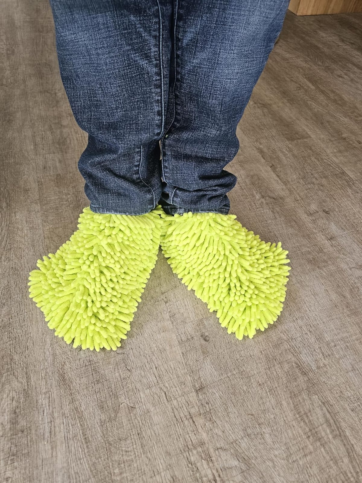 Chemical Guys, Chenille Microfiber Wash Mitt for Cars, Scratch-Free, 2 Pack | Ultra-soft lime green chenille holds thick suds and traps grit, gentle on paint, glass and chrome, machine washable customer photo 1