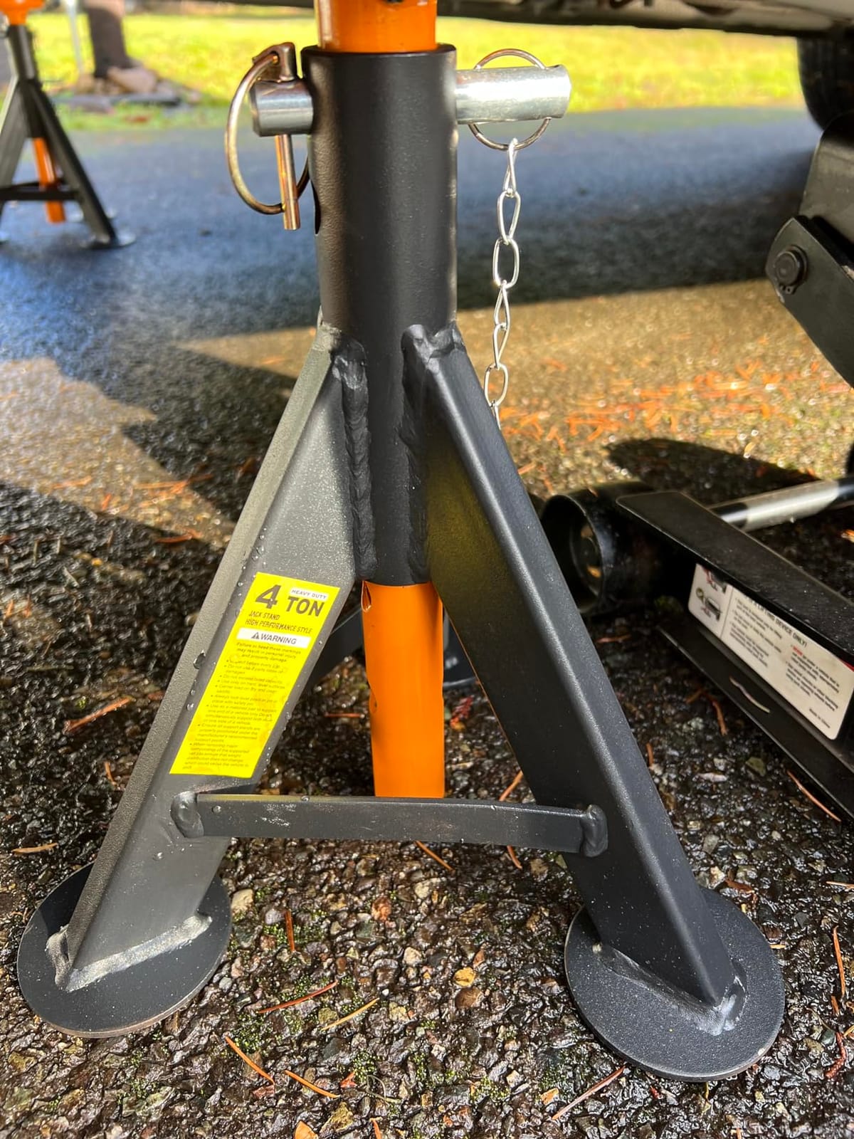 BESTOOL Jack Stands 4 ton, Jack Stand with Security Locking Pins 8,000 lbs Capacity, 2 Pack (Black) customer photo 2