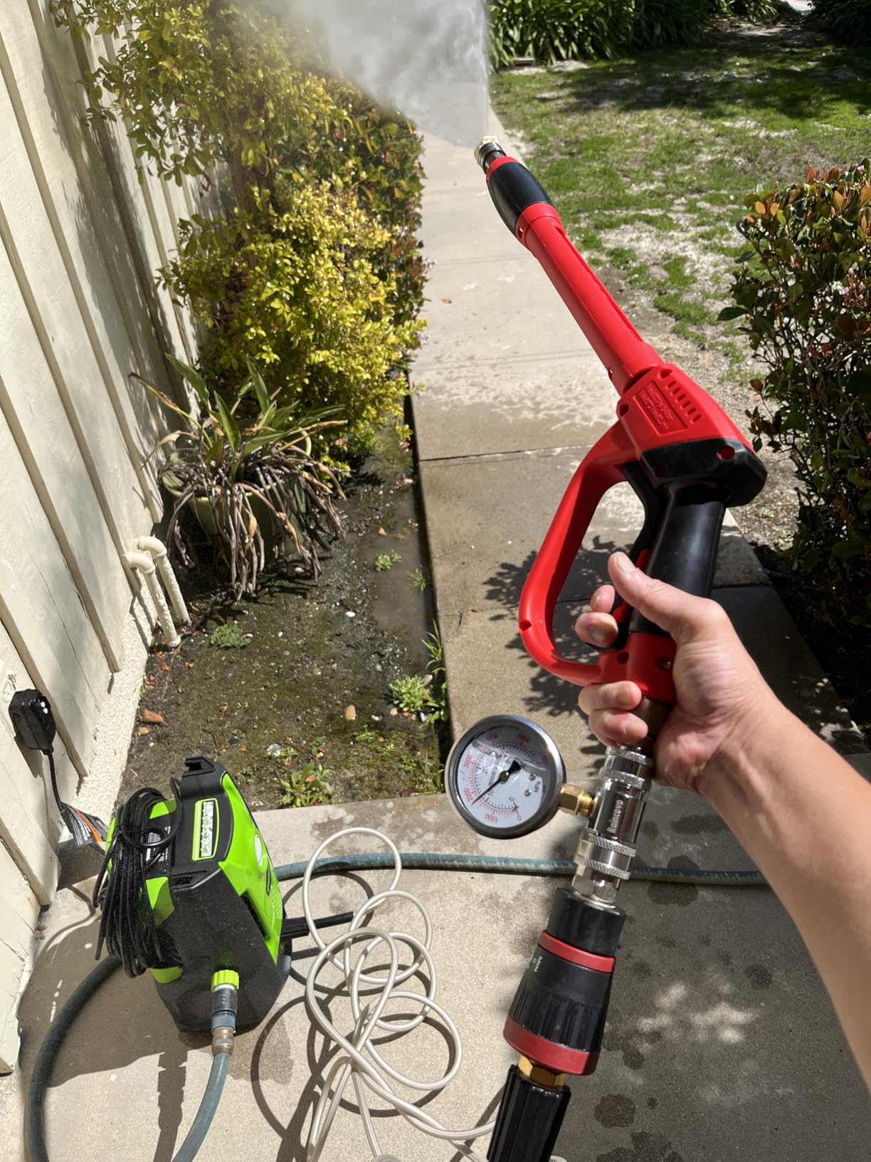 Greenworks 1600 PSI (1.2 GPM) Electric Pressure Washer (25, 40, Soap Applicator) Ideal For Cleaning Cars, Trucks, Boats, Outdoor Patio Furniture, Decks, and Windows customer photo 2