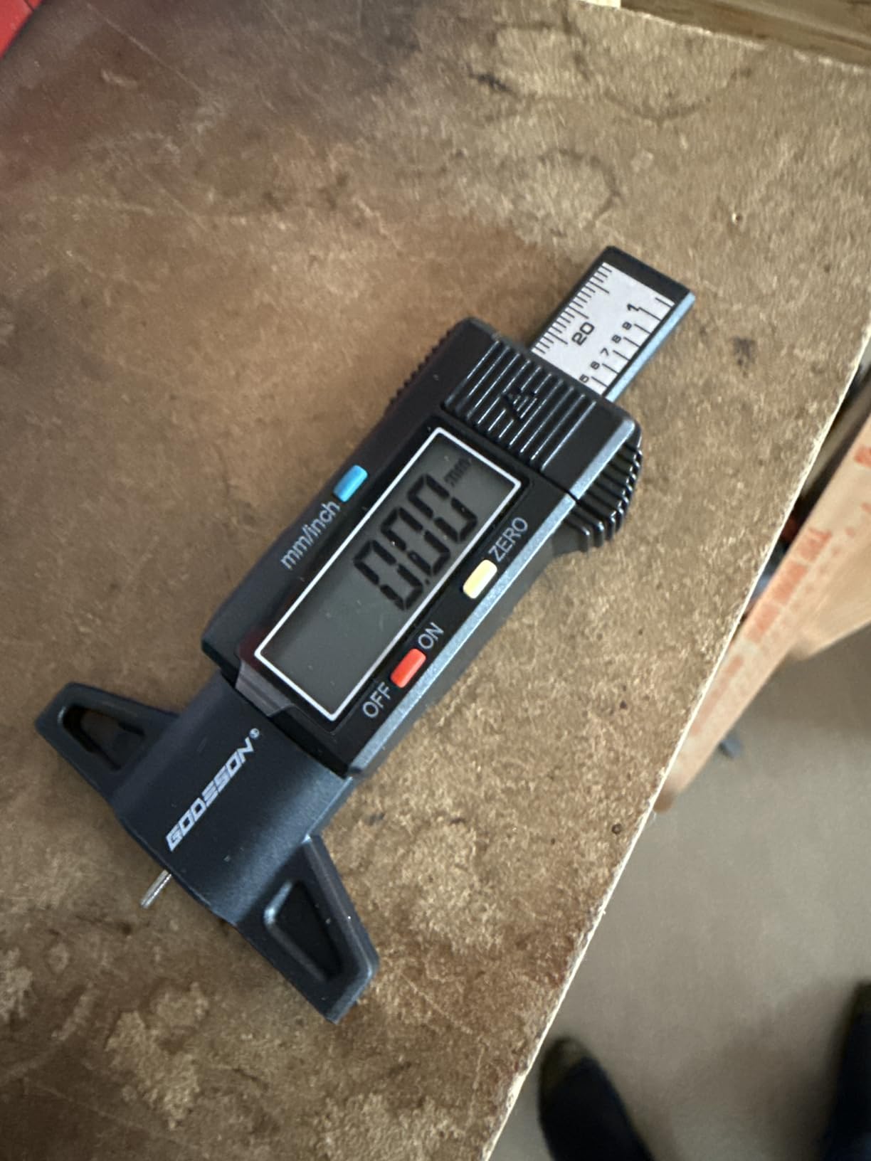 Digital Tyre Tread Depth Gauge UK,0-25.4 Mm Inch Tyre Guage Digital with Large LCD Display and Tire Tread Depth Measuring Tool for Cars,Trucks,Moto customer photo 1