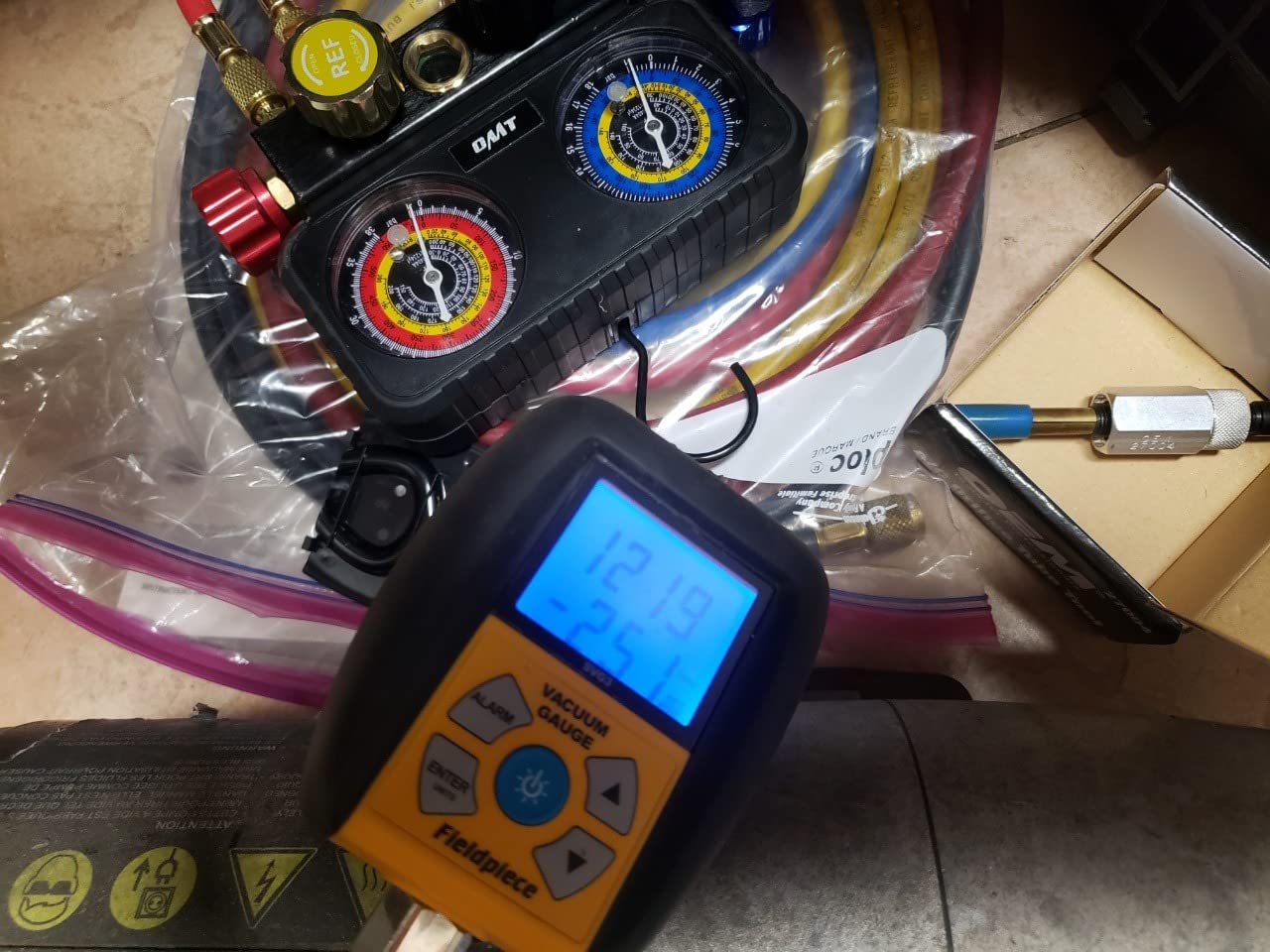 OMT AC Manifold Gauge Set with 5ft Hoses for R1234yf R404a R134a, 4 Way customer photo 2