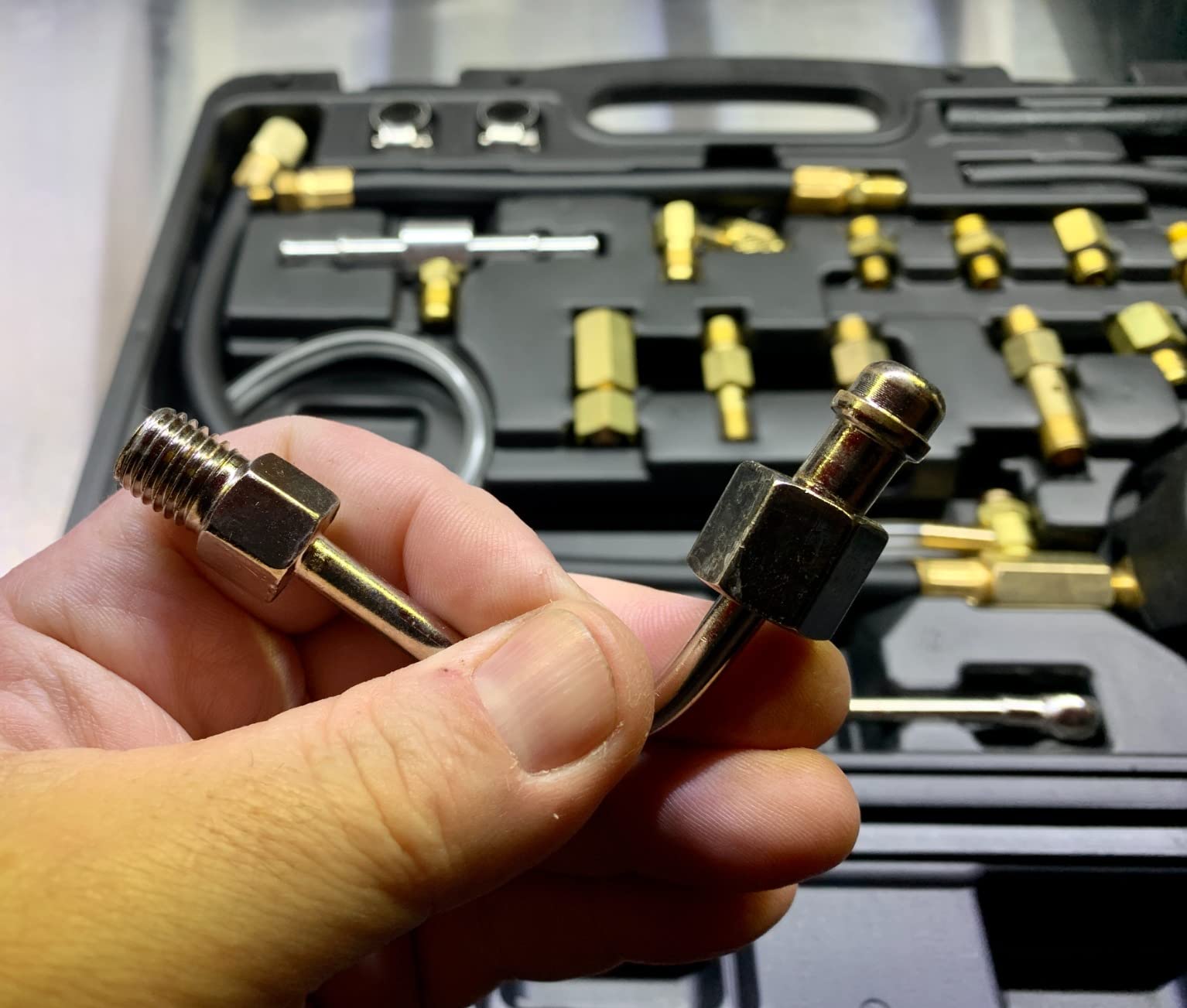 OMT Fuel Injection Pressure Tester Kit With 140 PSI Gauge, Quick Fittings | Durable Brass & Aluminum Connectors; Gasoline Pump Diagnostic Hoses; Vehicle Maintenance; For Professional Auto Mechanics customer photo 2