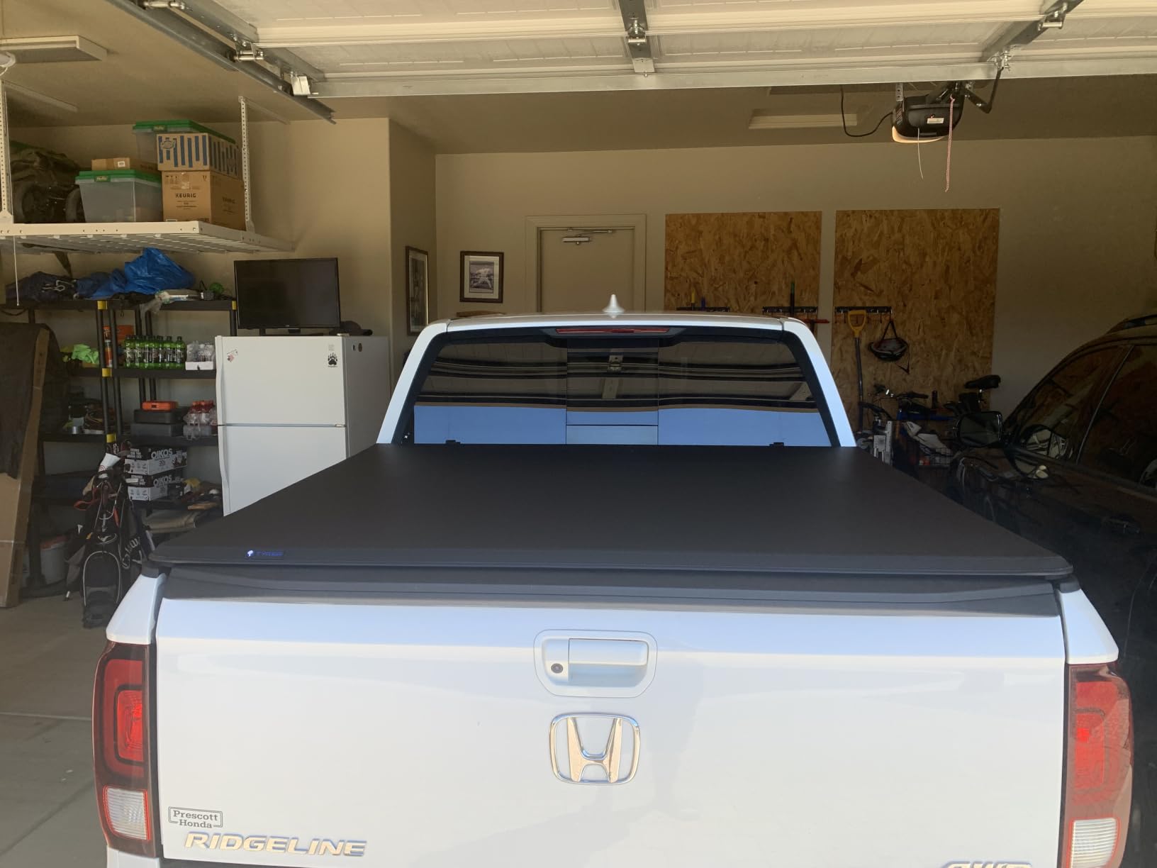 Tyger Auto T3 Soft Tri-fold Truck Bed Tonneau Cover Compatible with 2017-2026 Honda Ridgeline | 5'4