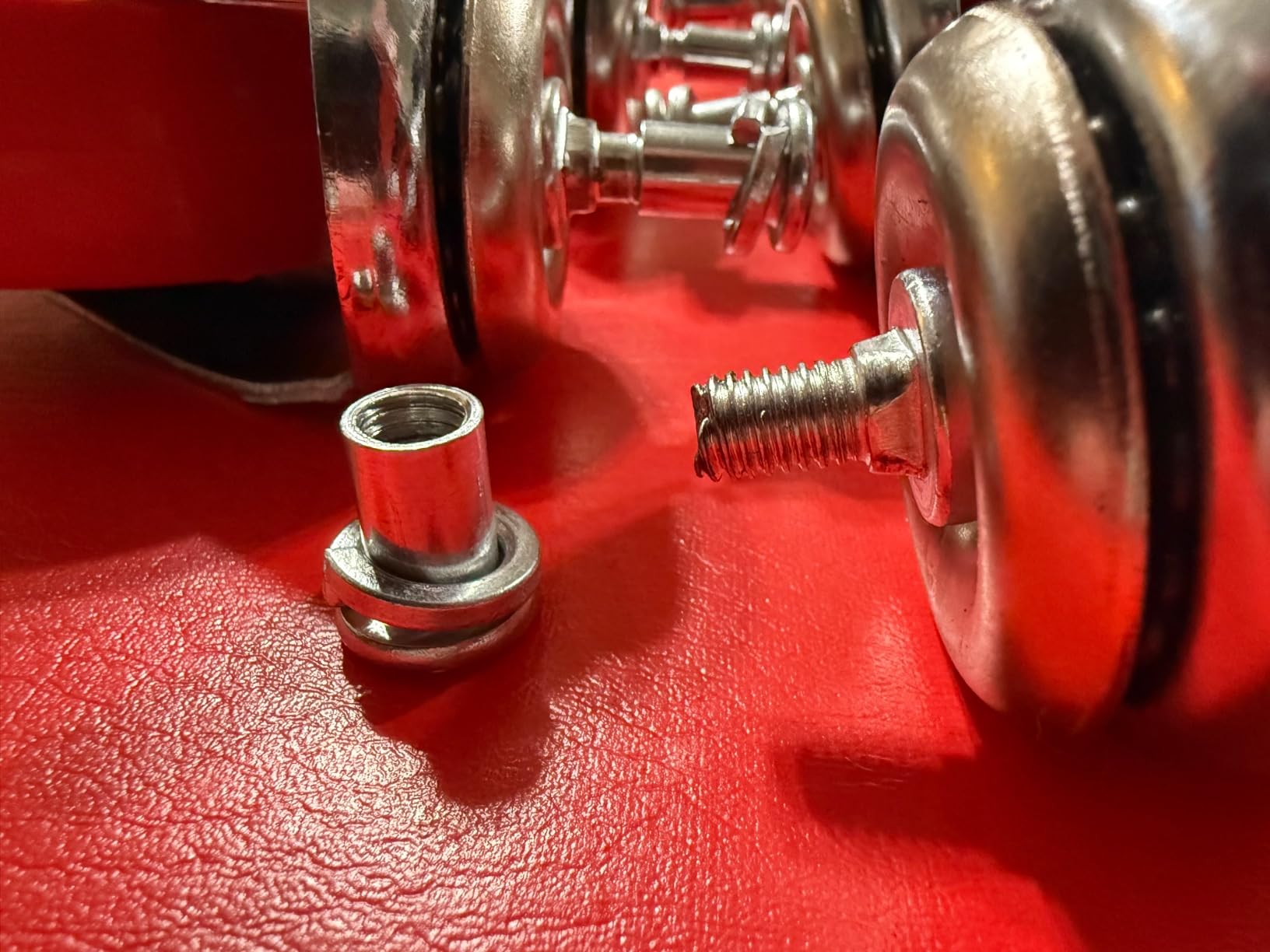 BESTOOL Mechanic's Creeper, 44inch Garage Creeper, 6 Sturdy Casters, Metal Frame Floor Creeper, 450LBS Capacity, Low Profile Design, Headrest,Red customer photo 2