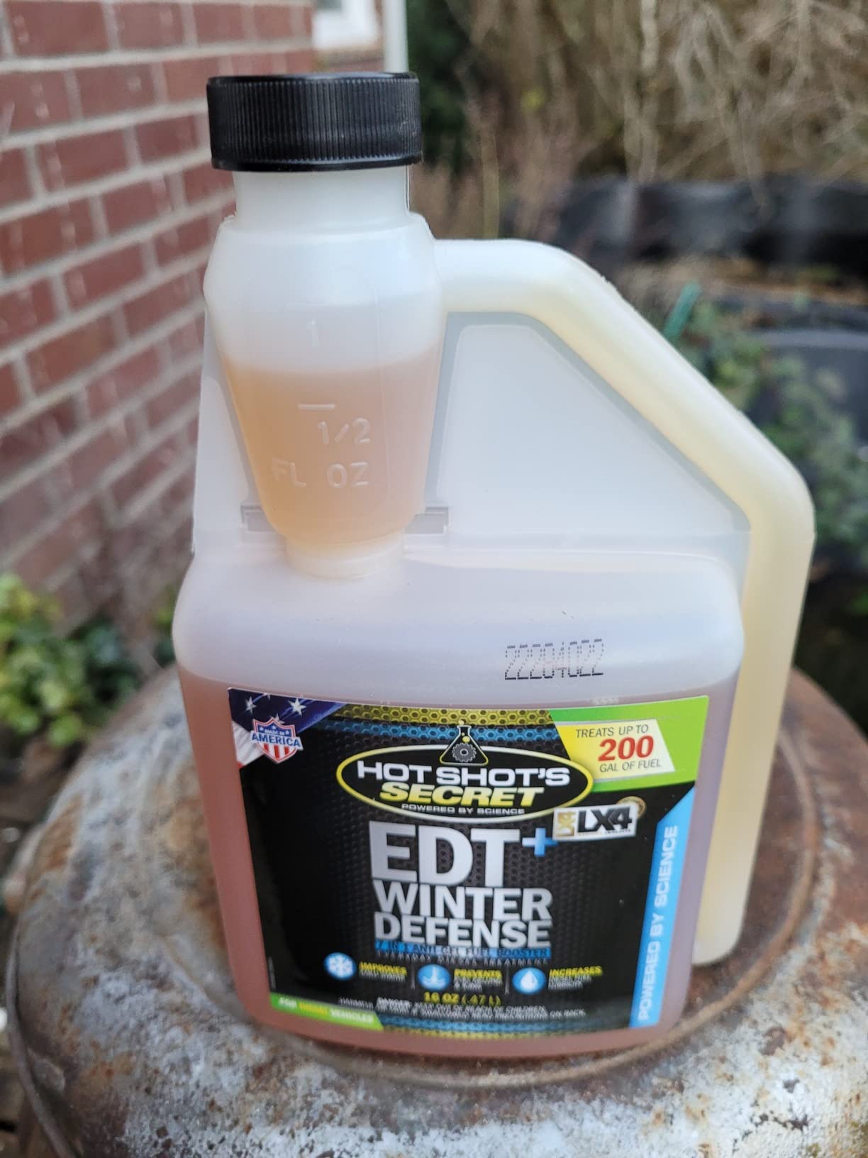 Hot Shot's Secret EDT+ Winter Defense Fuel Additive, 16 oz | Treats 200 gallons. Prevents fuel gelling, protects fuel systems, and boosts cetane. customer photo 2