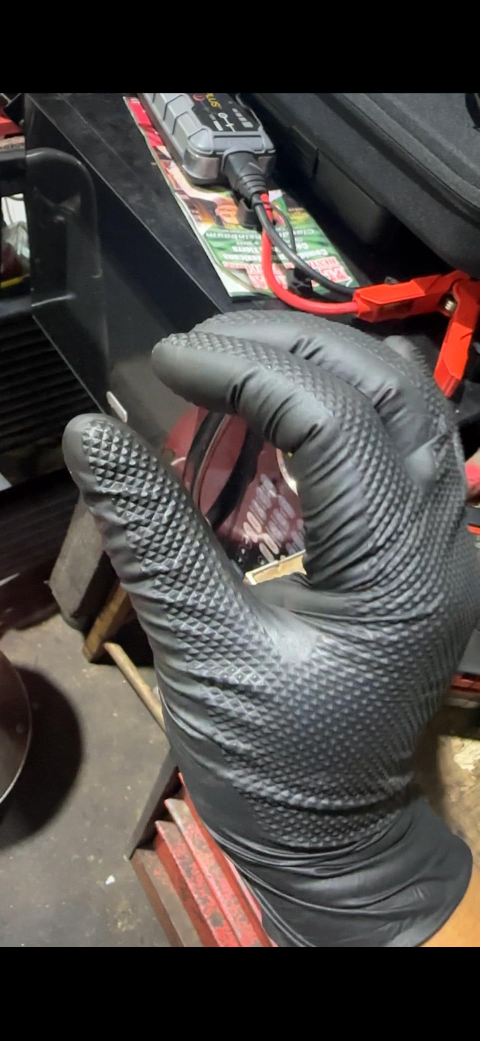 10 Mil Heavy Duty Mechanic Nitrile Gloves, Large Black 100 Count | Diamond Grip, Latex Free, Chemical Resistant Disposable Thick Rubber Gloves for Auto Repair, Industrial, Food, Work, BBQ, Men customer photo 2