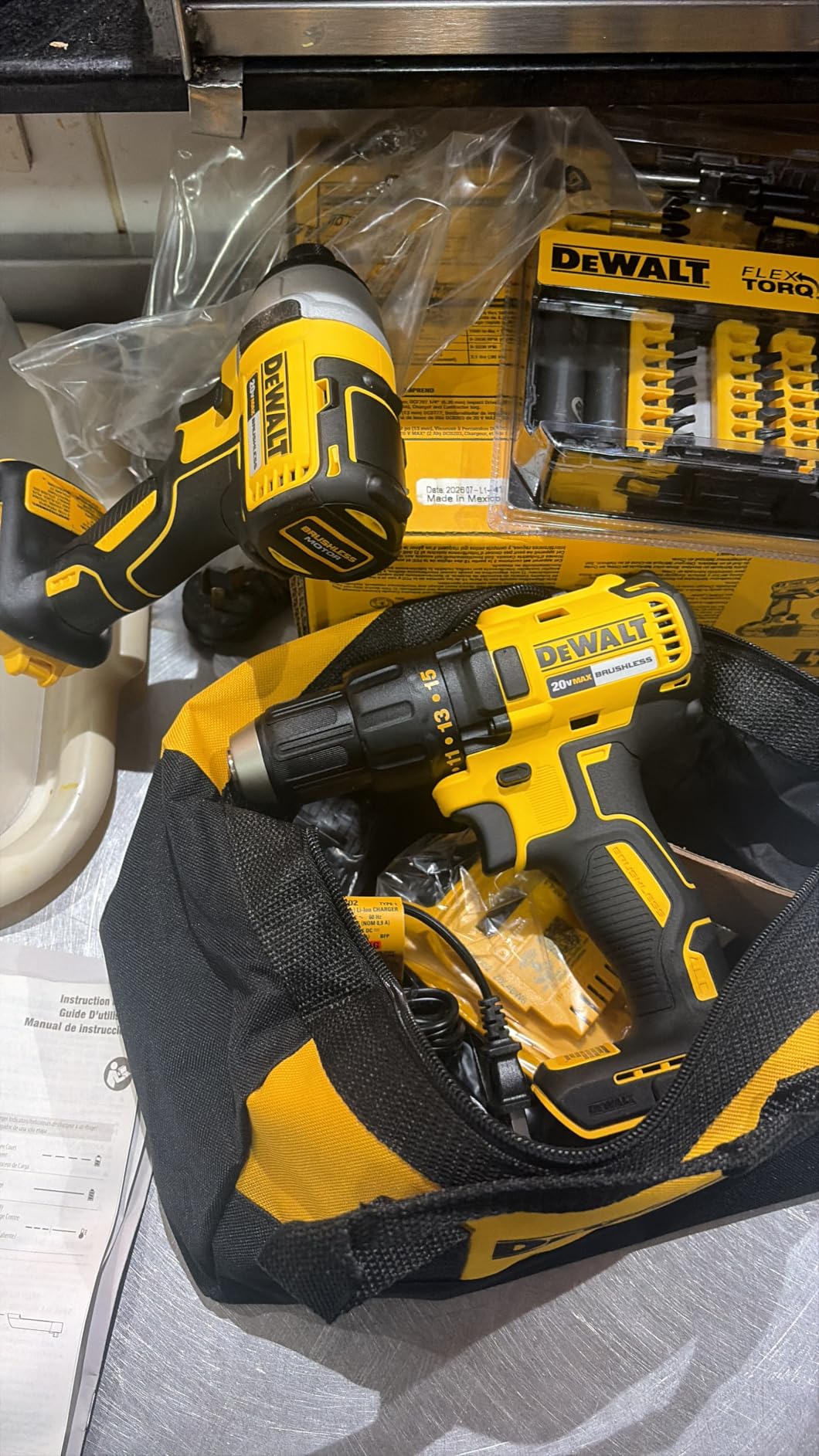 DEWALT 20V MAX Cordless Drill and Impact Driver, Power Drill Brushless 2-Tool Power Tool Combo Kit, Includes 2 Batteries, Charger and Bag (DCK277D2) customer photo 2