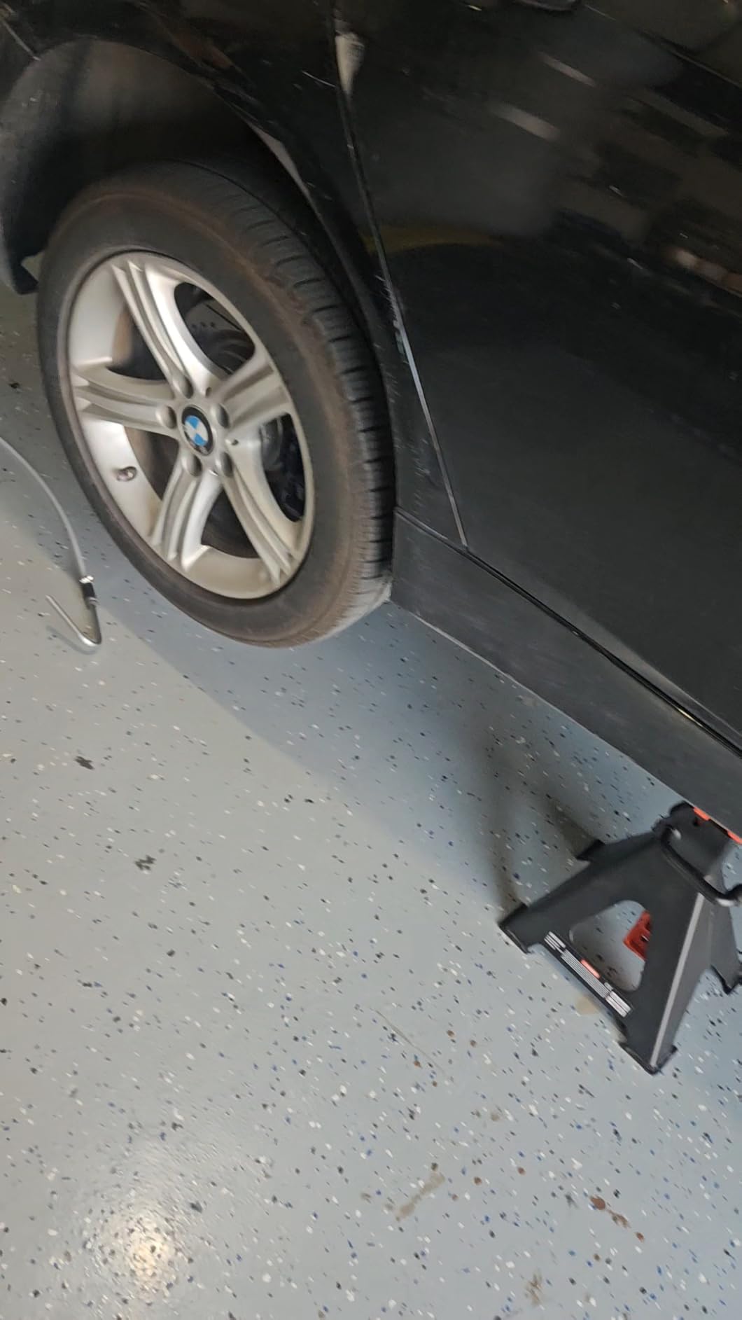 VEVOR Jack Stands, 6 Ton (13,000 lbs) Capacity Car Jack Stands Double Locking, 14.2-23 inch Adjustable Height, for Lifting SUV, Pickup Truck, Car and UTV/ATV, 1 Pair customer photo 2