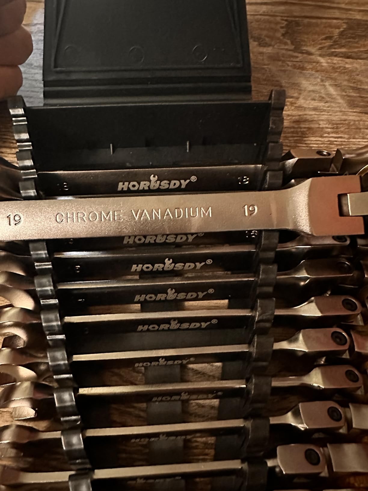 HORUSDY 12-Piece Metric Flex-Head Ratcheting Wrench Set with Organizer | 8-19 mm Ratchet Combination Wrenches Set | 72-Teeth | Chrome Vanadium Steel customer photo 2