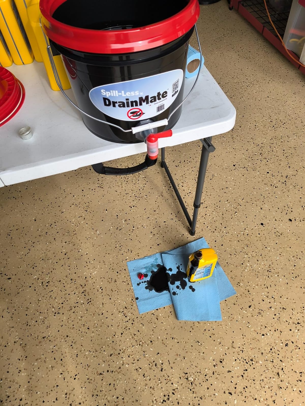 Spill-Less DrainMate 14 Quart Oil Drain Pan/Container - Made in USA customer photo 1