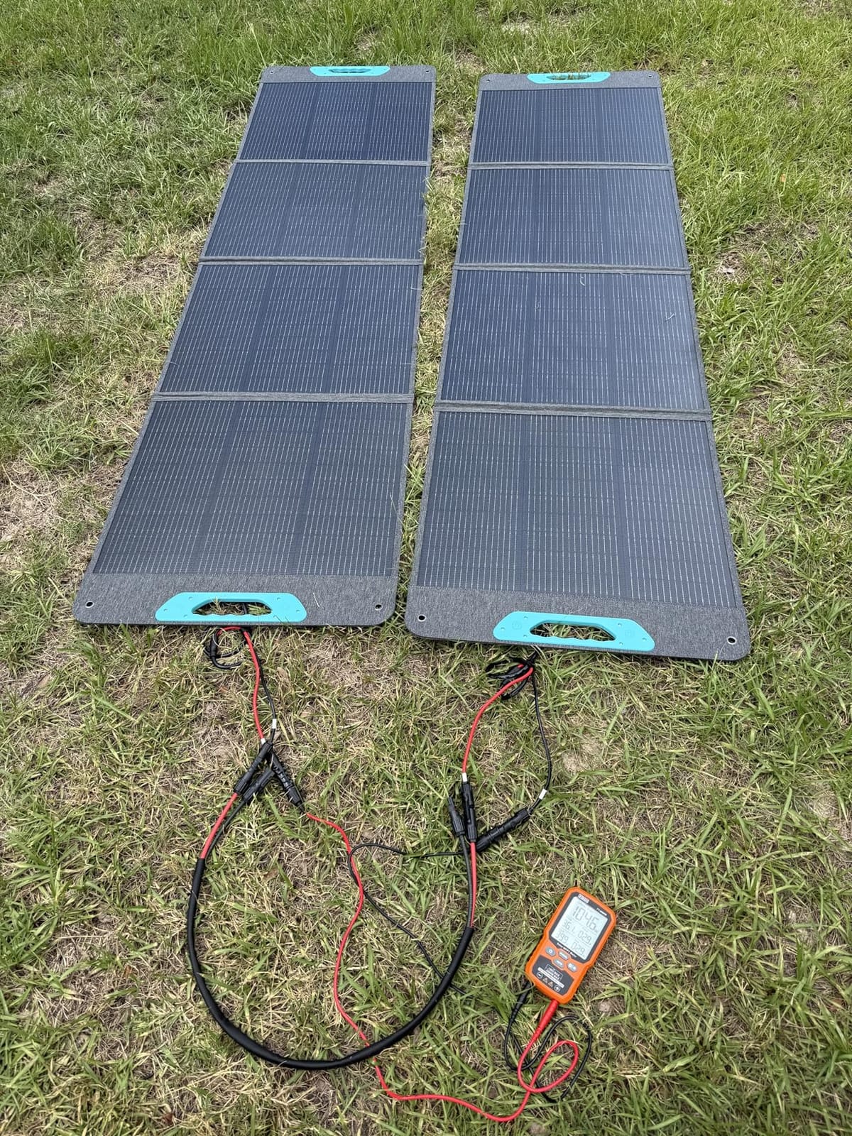 Renogy 200W Portable Solar Panel for Power Stations, 25% Efficiency customer photo 1