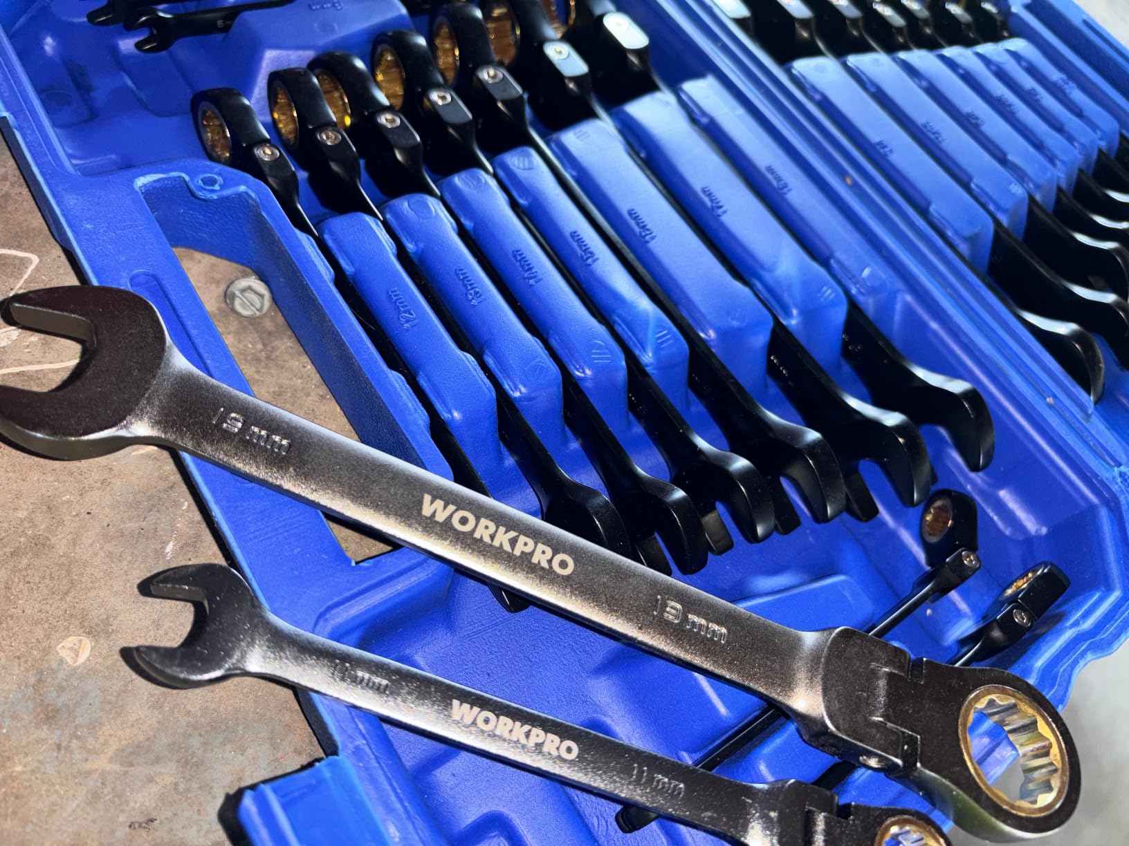 WORKPRO 22-Piece Ratcheting Wrench Set with 180° Flex Head, Metric & SAE | Metric 6-18mm & SAE 1/4-3/4