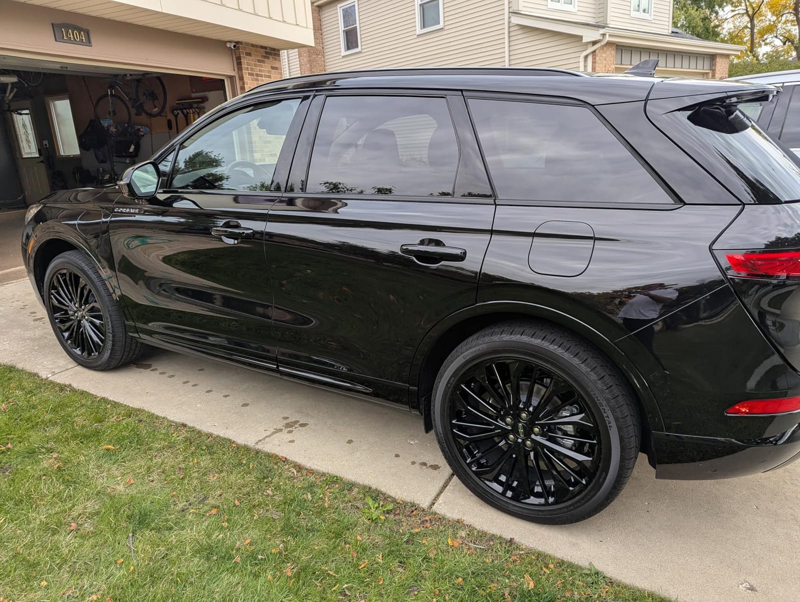 Chemical Guys HOL229 Ultimate Ceramic Coating Kit - HydroSlick HyperWax SiO2 Gel (16 fl oz) for Long-Lasting Shine & Protection, with 2 Premium Microfiber Applicators & 3 Workhorse Towels, (6 Items) customer photo 1