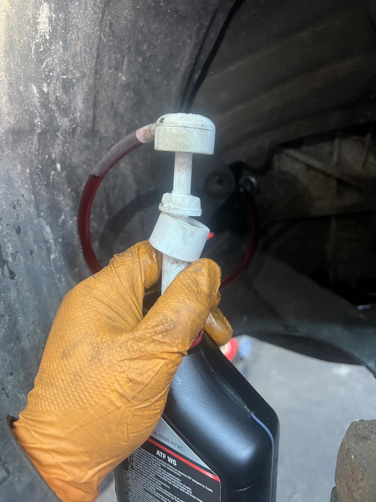 Fluid Pump for Standard Quart Bottles, 8cc Per Pump Stroke, Transmission Fluid Pump with 3rd Hand Adapter, Differential & Transmission Fluid, Transfer Gear Oil Transmission and Differential Fluid Pump customer photo 2