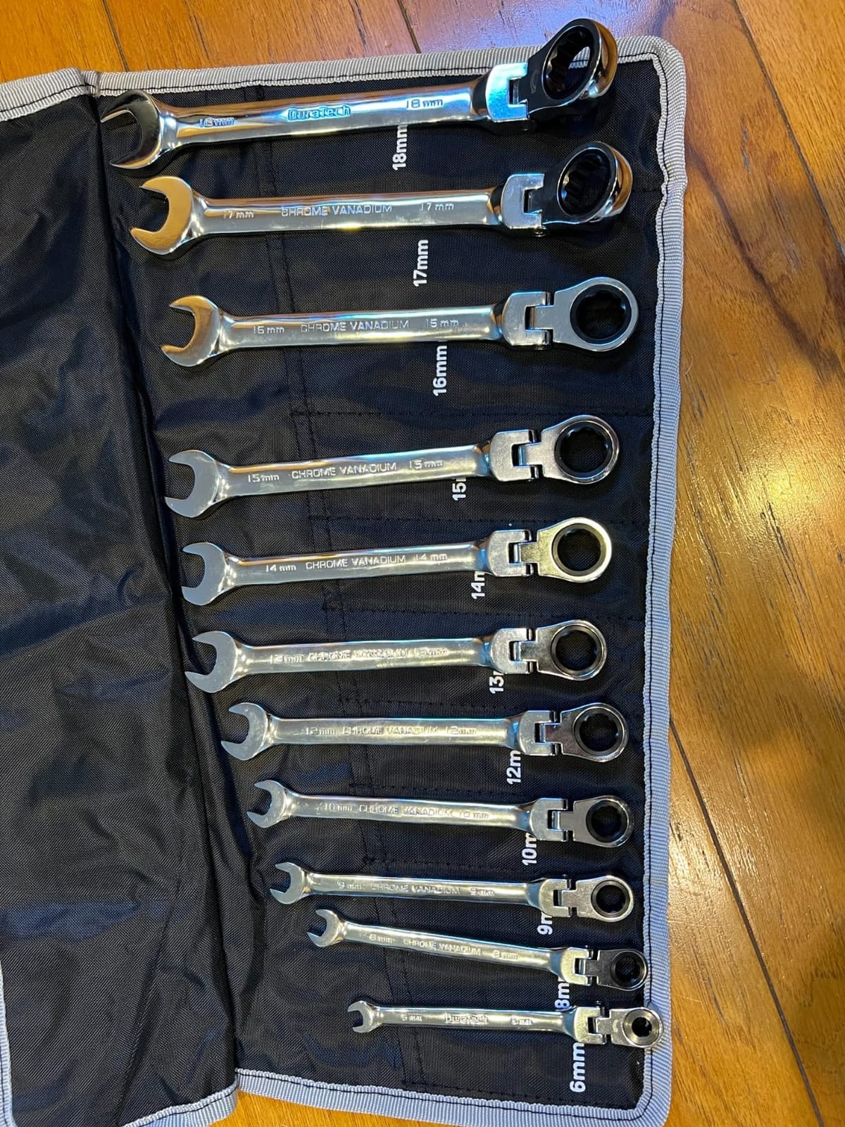 DURATECH Flex Head Ratcheting Wrench Set, 22-Piece, Metric & SAE | Combination Wrench Set, 1/4