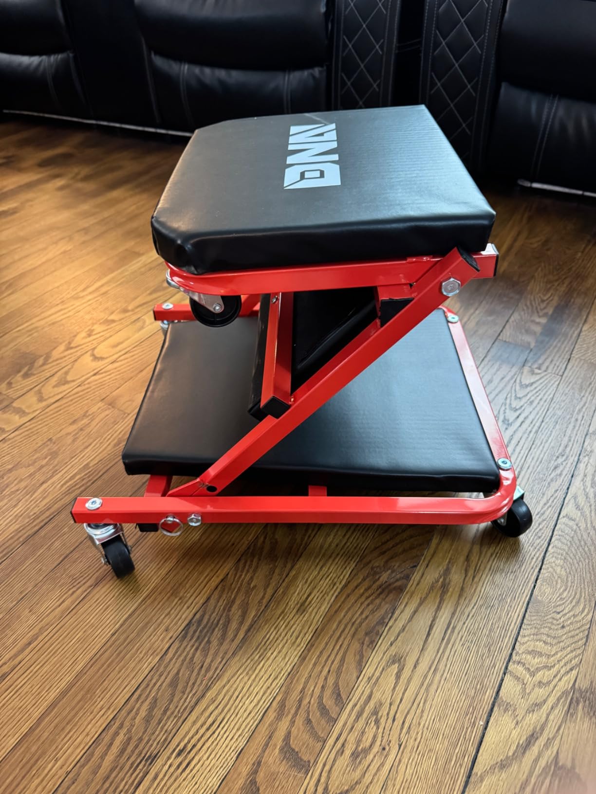 DNA Motoring 36 Inches Folding 2 in 1 Rolling Z Creeper, Adjustable Roller Garage Chair Lay Down or Sit, 6 Pcs Casters, 330 LBS / 150kg Weight Capacity, Black, TOOLS-00493 customer photo 1
