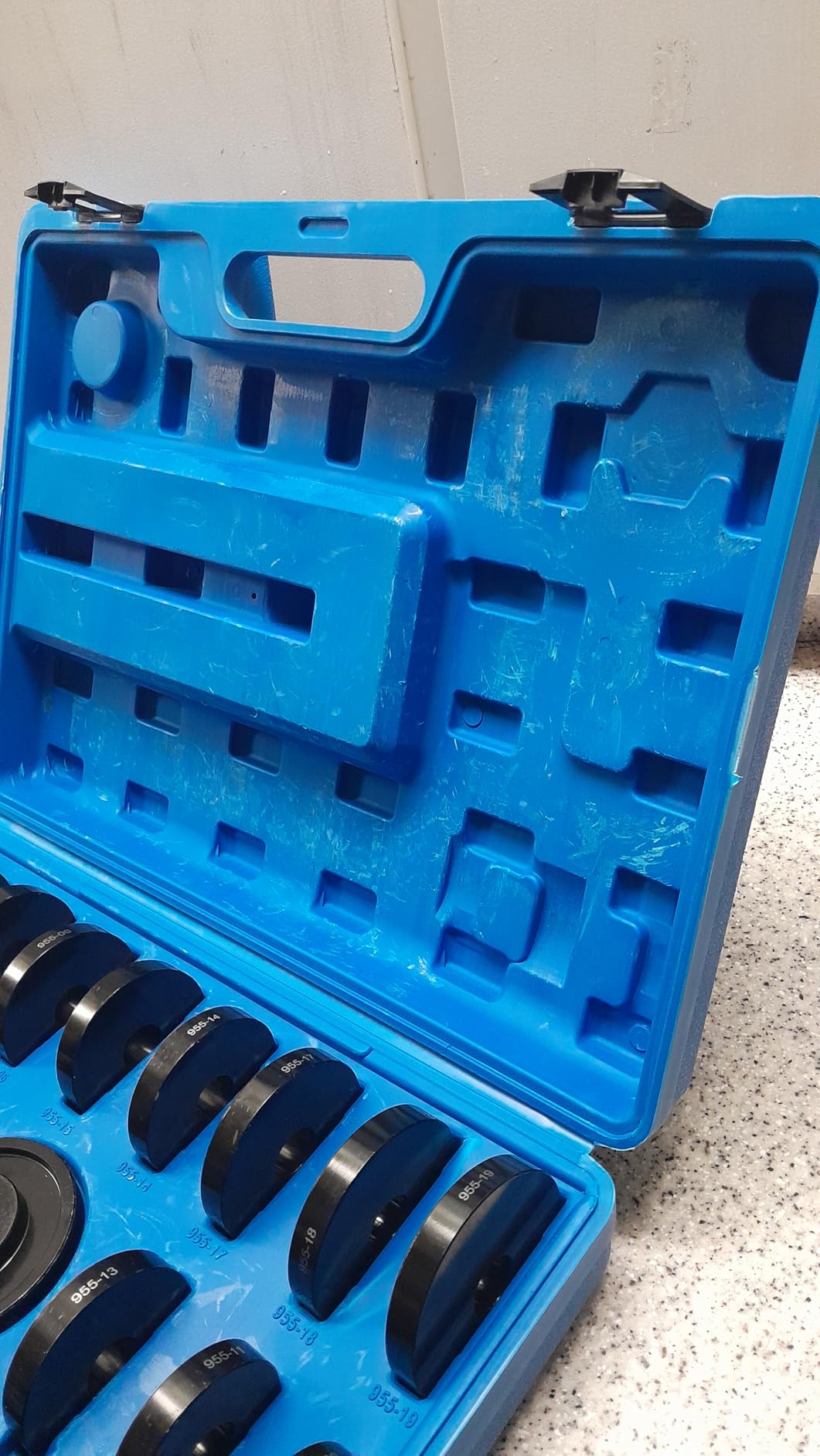 24pcs Wheel Bearing Press Kit for Front Wheel Drive Bearing Removal & Installation customer photo 1
