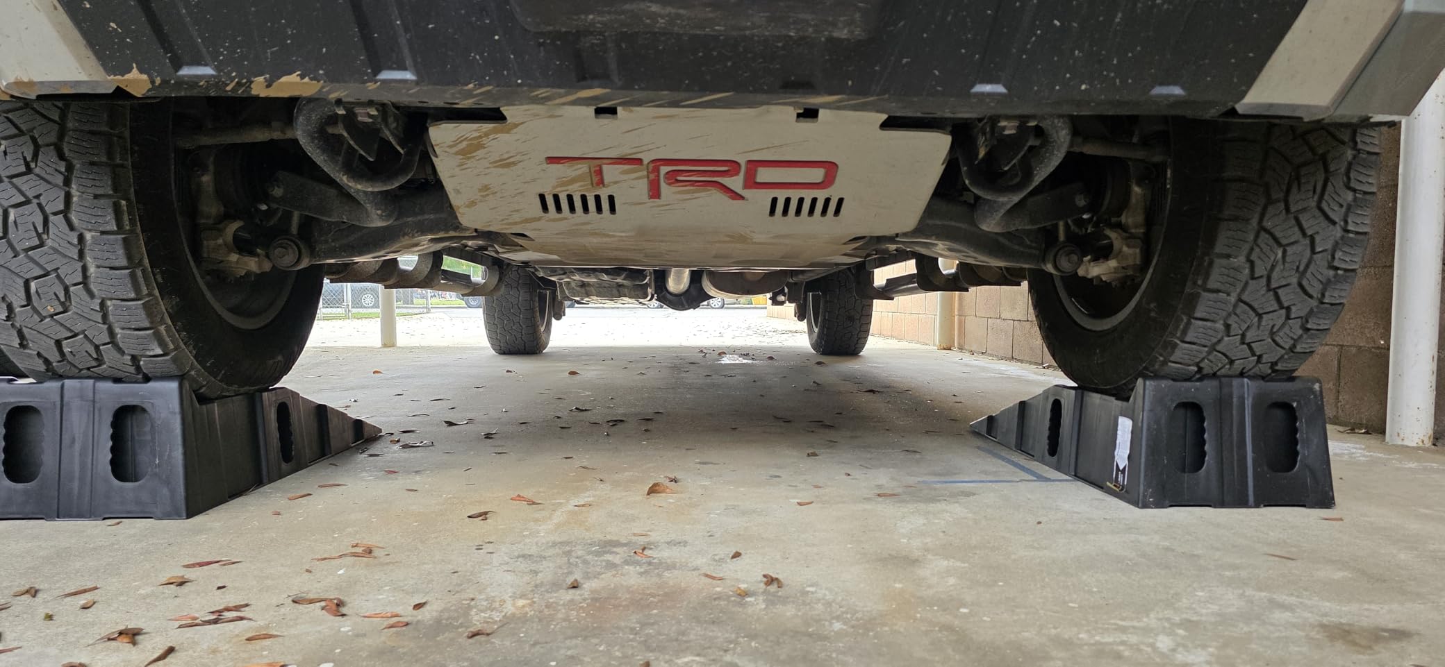Nilight Car Ramps, 6.7 Inch Lift Vehicle Service Ramps | 16,000lb. GVW Capacity Per Pair, Ideal for Oil Changes and Garage Repairs, Heavy duty Ramps for Trucks, SUVs and Cars customer photo 1