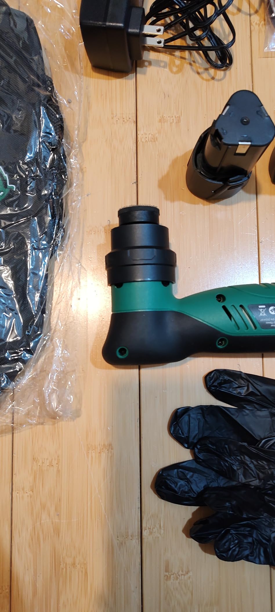 BATOCA S5 Cordless Mini Car Polisher Buffer Sander Rotary & Dual Action | Small Polishing Machine Orbital 1 Inch 3 Inch Polishing Pads Kit for Car Detailing 2x 2.0Ah Batteries 6 Speeds 2000-5500RPM customer photo 2