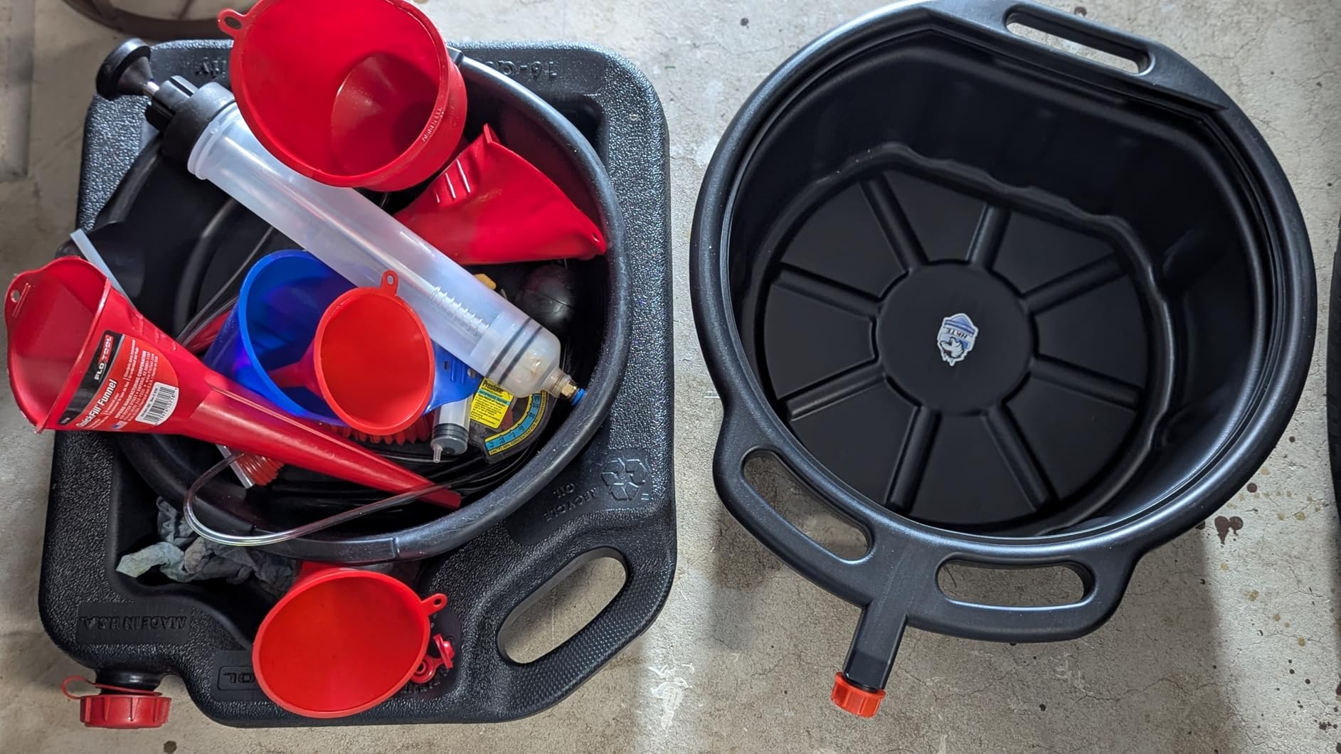 HKTE Oil Drain Pan, 4.2 Gallon, for Cars, SUVs, Pickups & Light Trucks | 16L Heavy-Duty HDPE; 18 in Wide Catch Area; Anti-Splash Lip; Wide Pour Spout customer photo 2