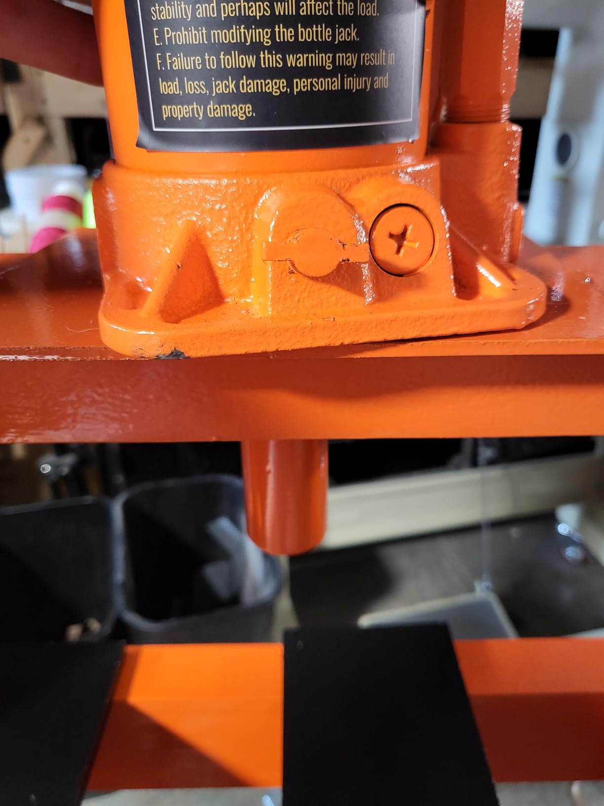 VEVOR Hydraulic Shop Press, 20 T H-Frame Pneumatic Shop Press with Press Plate, Stable Garage Floor Adjustable Hydraulic Press with Triangular Support, Fit for Bending, Straightening & Stamping customer photo 2