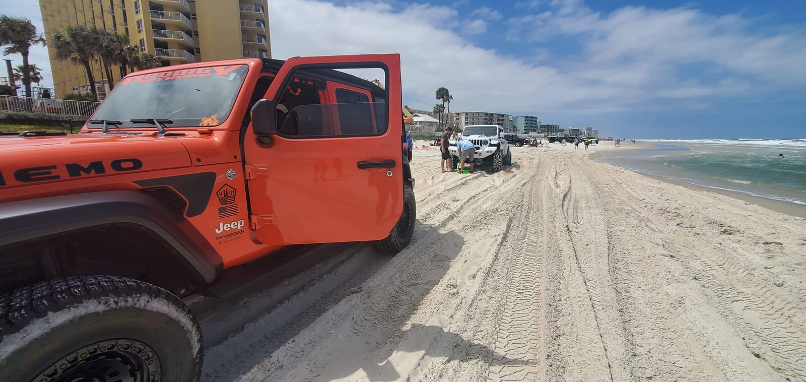 Grip 10 ft x 1 in Kinetic Energy Recovery Rope - Breaking Capacity: 30,580 lbs - Truck, ATV, Jeep, UTV, Tractor - Emergency, Towing, Offroad Recovery in Sand, Snow, Mud - Mesh Storage Bag customer photo 1