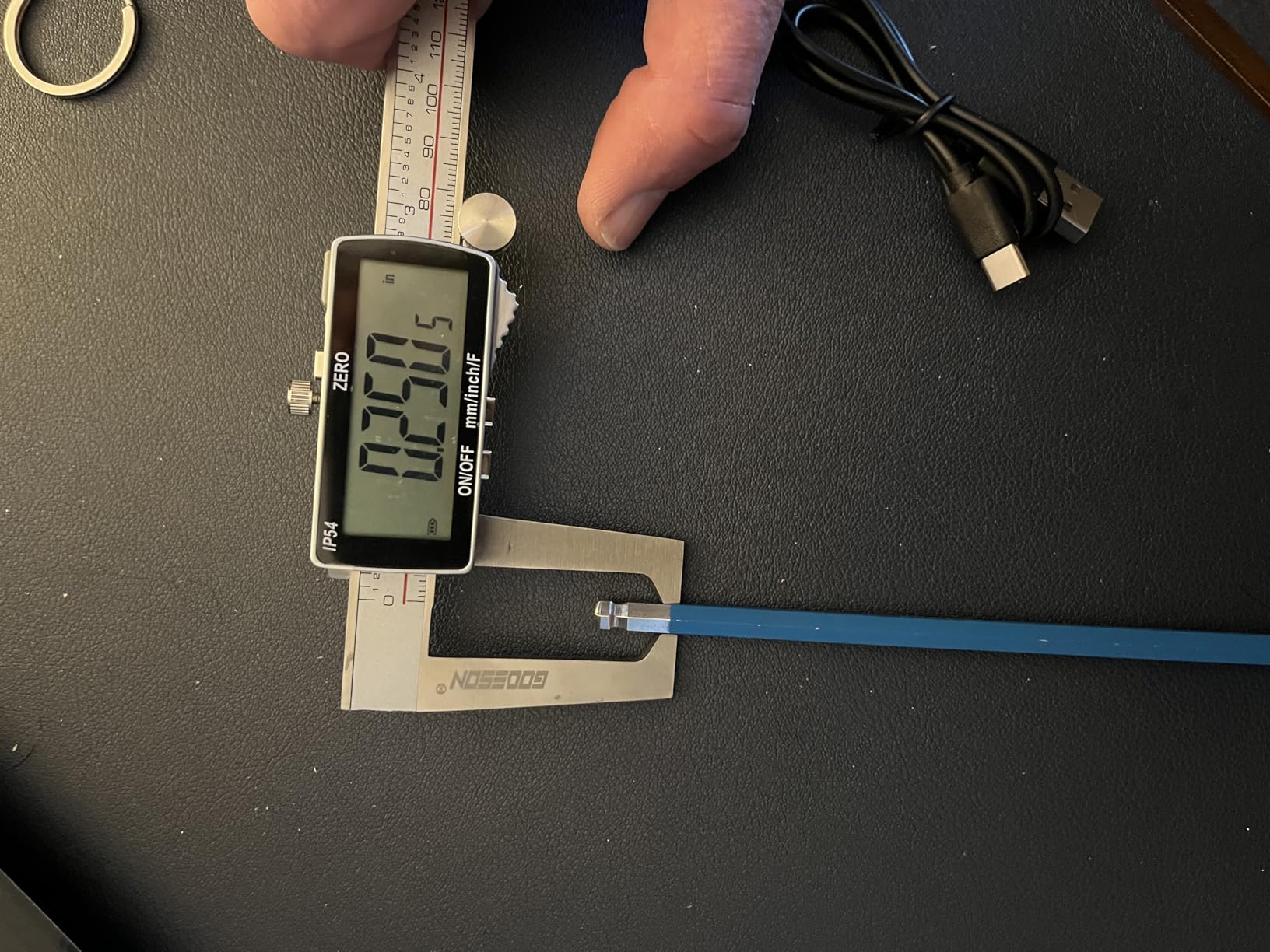 Digital Disc Brake Rotor Micrometer, 0-50mm/0-6 Rechargeable Brake Thickness Gauge, Digital Caliper MM/Inch/F Display, IP54 Waterproof, Stainless Steel for Auto & DIY customer photo 1