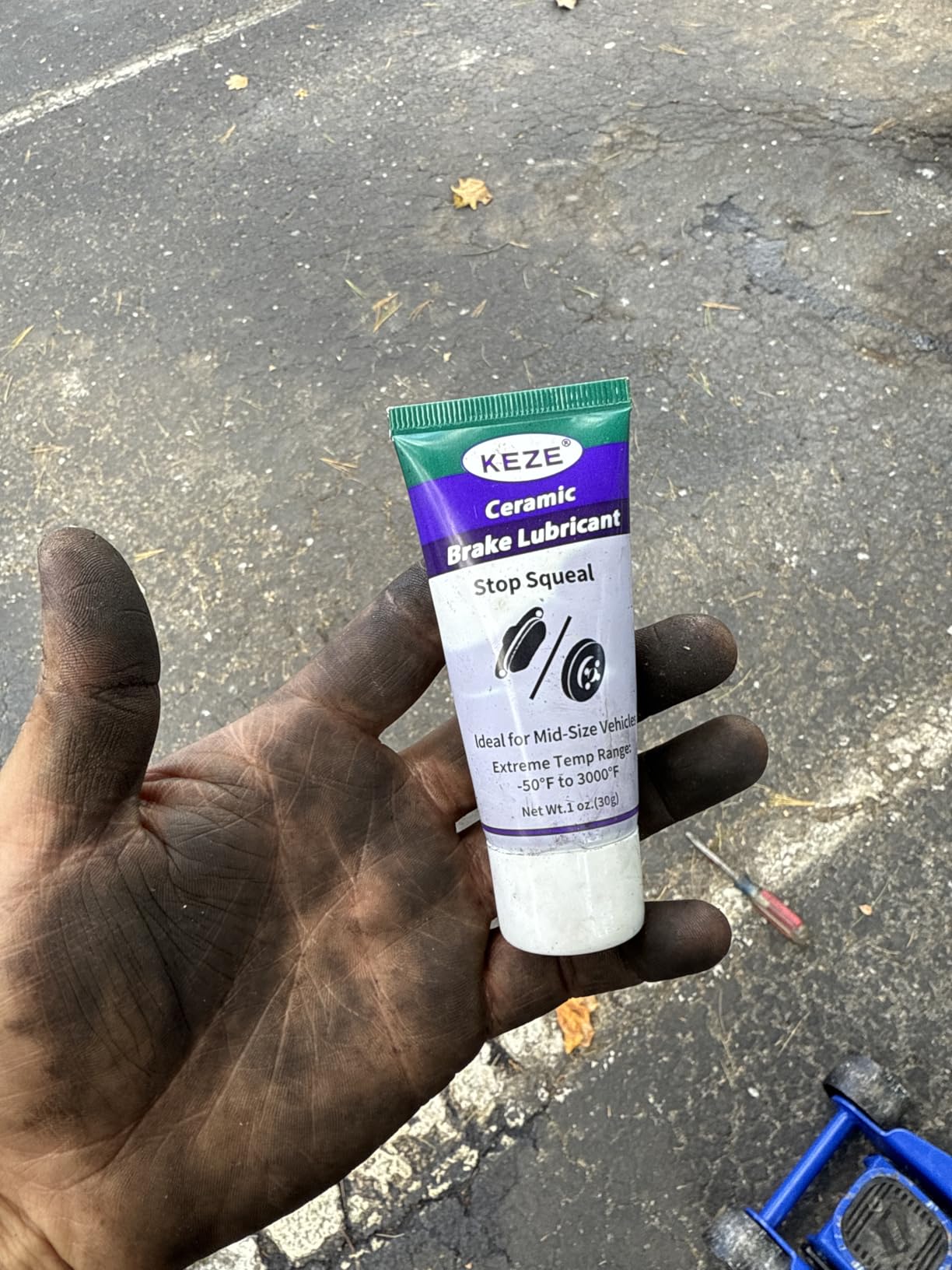 Keze Brake Caliper Grease High Temp Ceramic Brake Lubricant Anti Squeal | Brake Pad Grease Resistant to Moisture, Corrosion Contaminants Silences Brake Noise for Caliper Assembly, 1 Oz-2 Pack customer photo 1