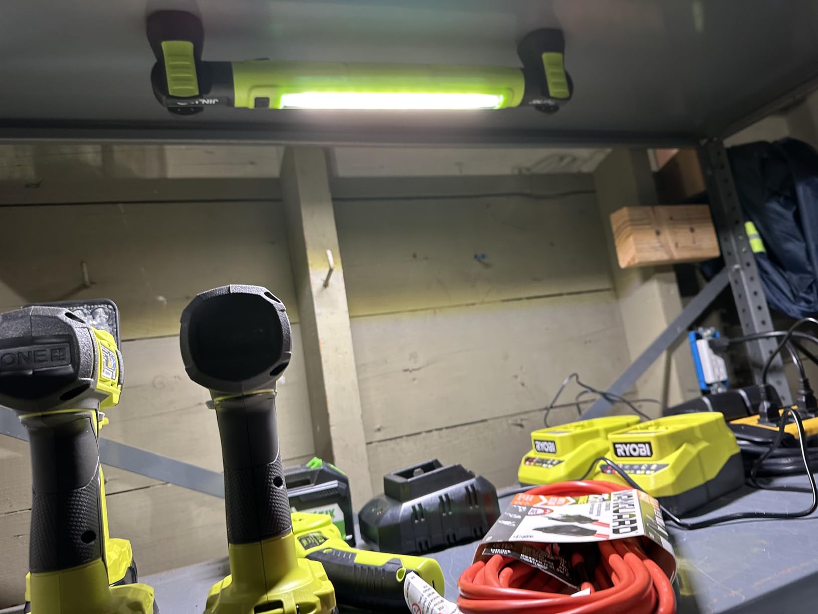 Magnetic Work Light - 3000LM Rechargeable LED Work Light Bar, 5200mAh Under Hood Mechanic Light for Garage, Workshop, Vehicle Inspection (1 Pack Green) customer photo 2