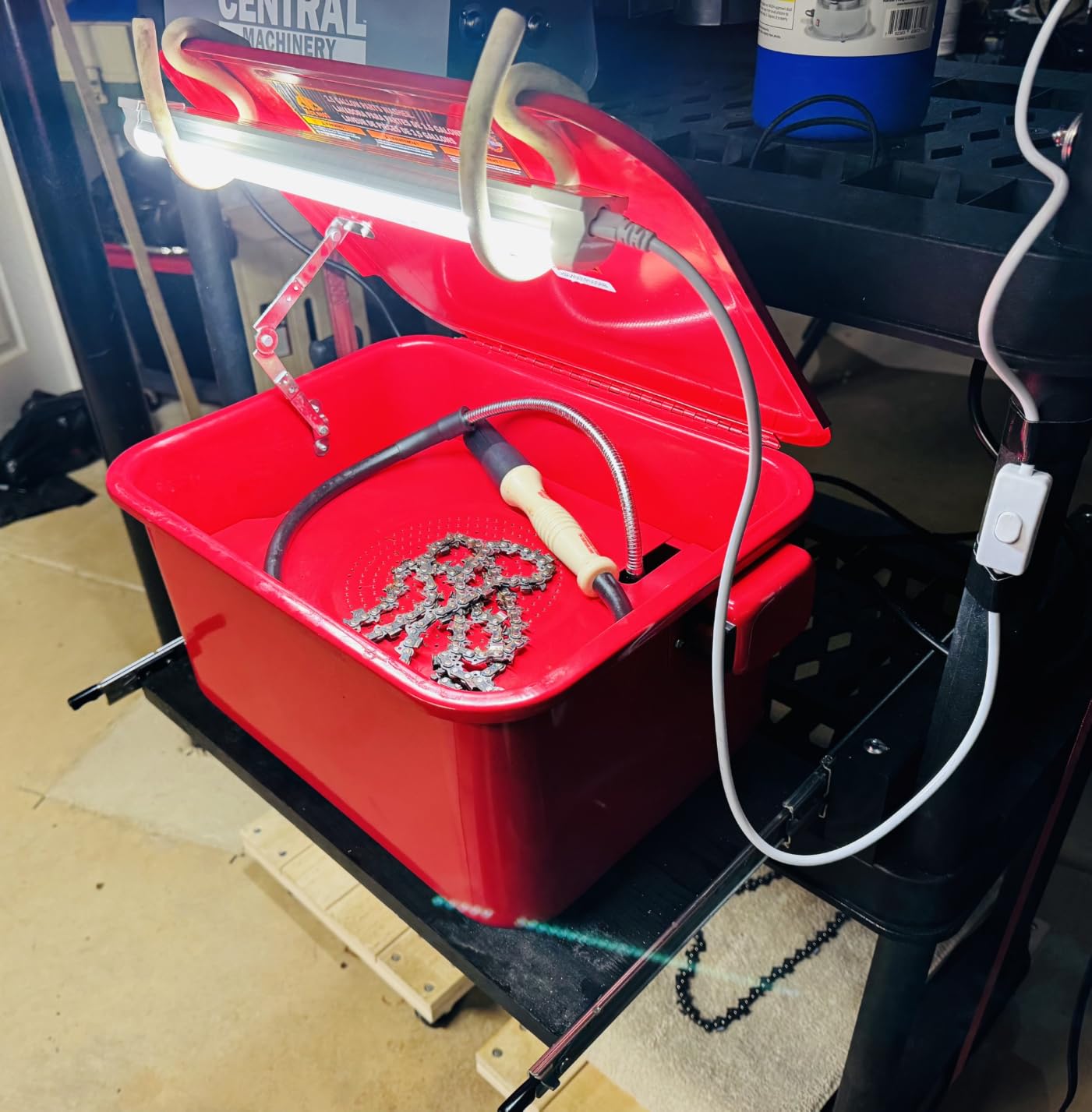 Jack Boss 5 Gallon Capacity Portable Plastic Automotive Parts Washer Cleaner to Degrease Small Parts and Tools customer photo 1