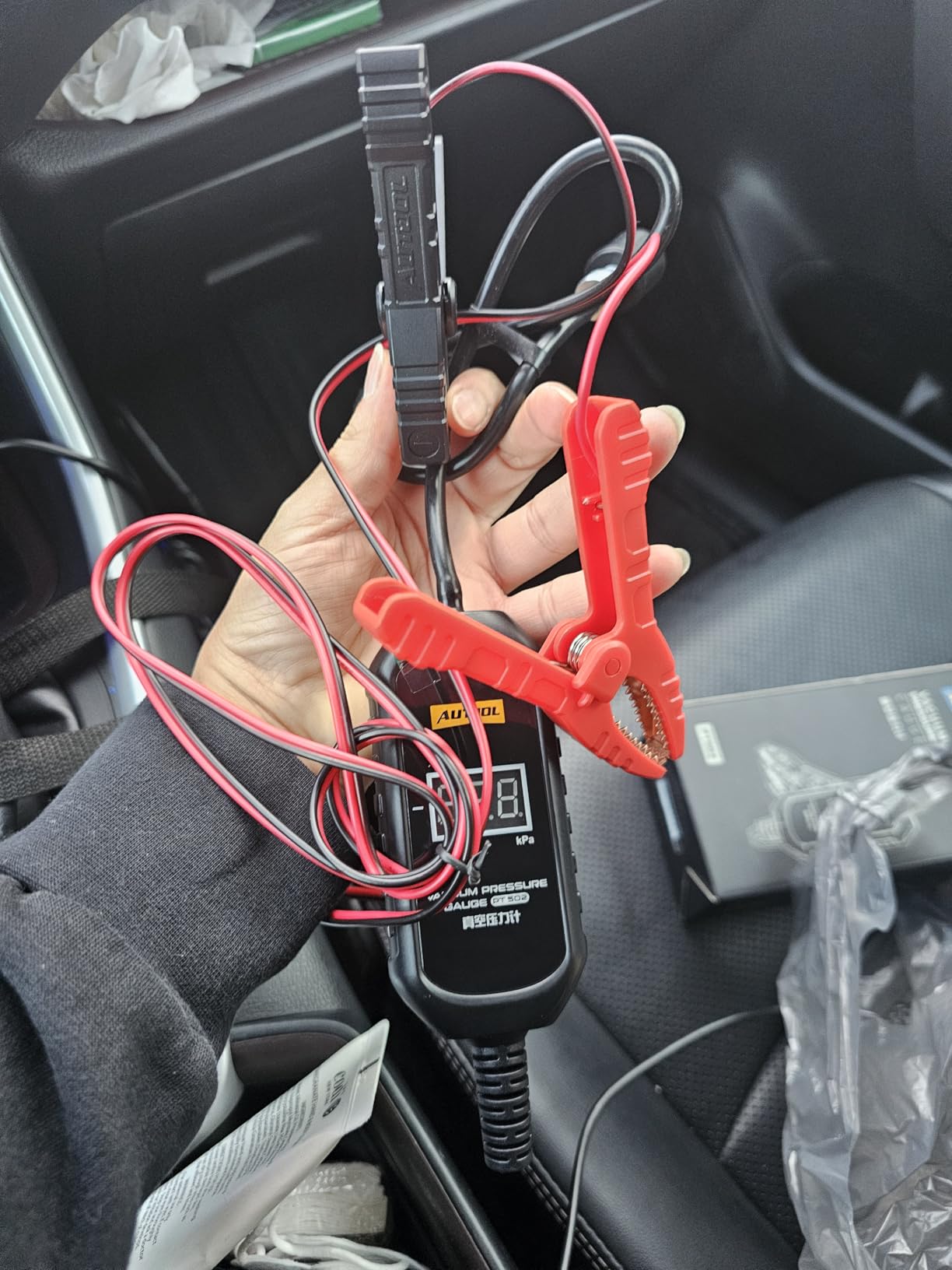AUTOOL PT502 Digital Vacuum Pressure Gauge, Automotive Vacuum Leak Tester with Temperature Compensation, 101kPa High Accuracy Engine Intake Exhaust EGR Diagnostic Tool, 12V Car Powered customer photo 2
