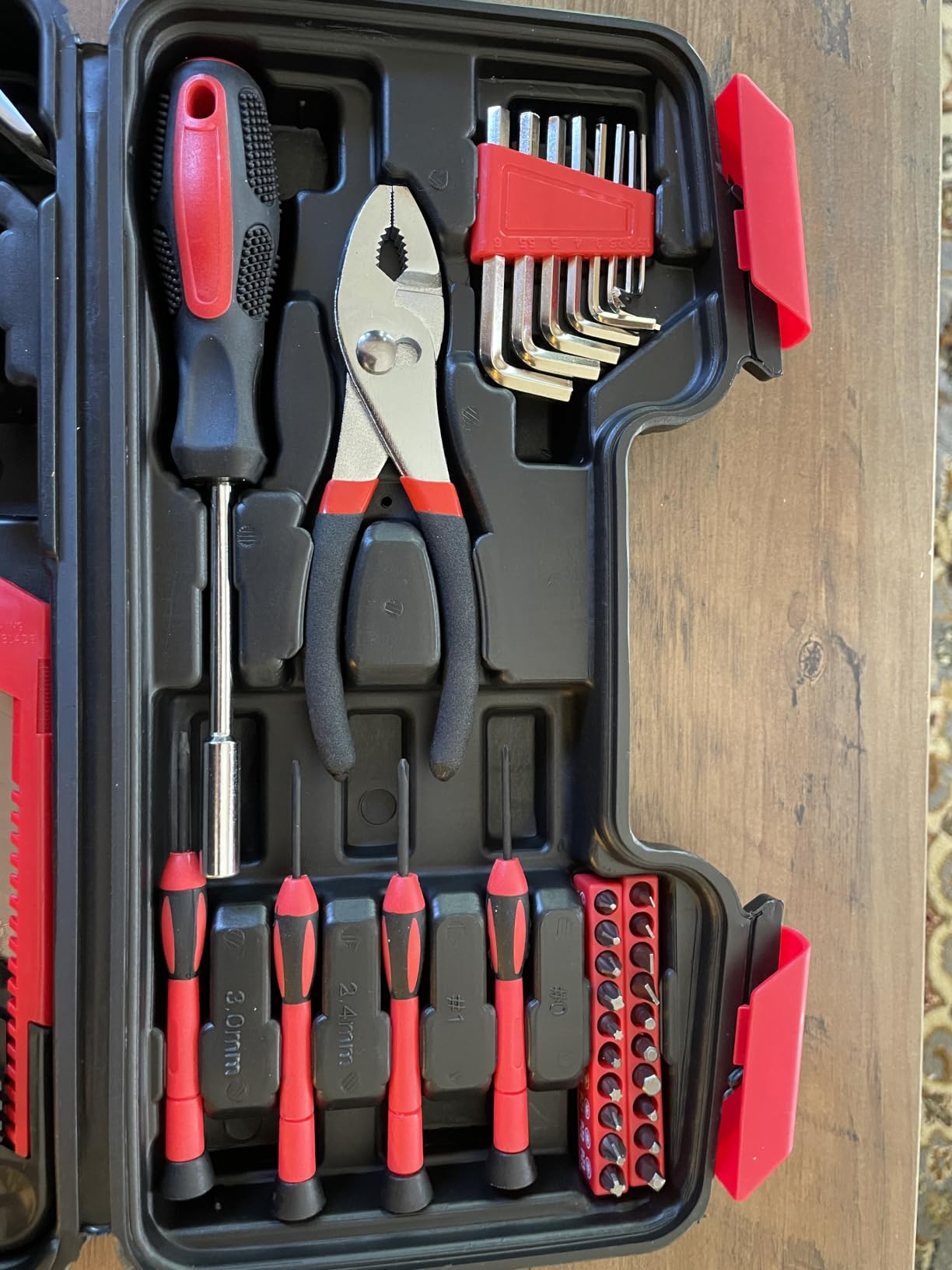 WGGE 39-Piece Home Tool Set with Compact Storage Case | Includes Hammer, Screwdrivers, Pliers, Adjustable Wrench, Hex Keys, Tape Measure and More for Home Repairs and DIY customer photo 1