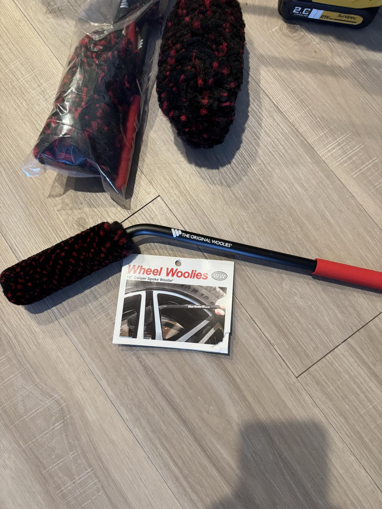 Wheel Woolies Caliper & Spoke Brush - 18