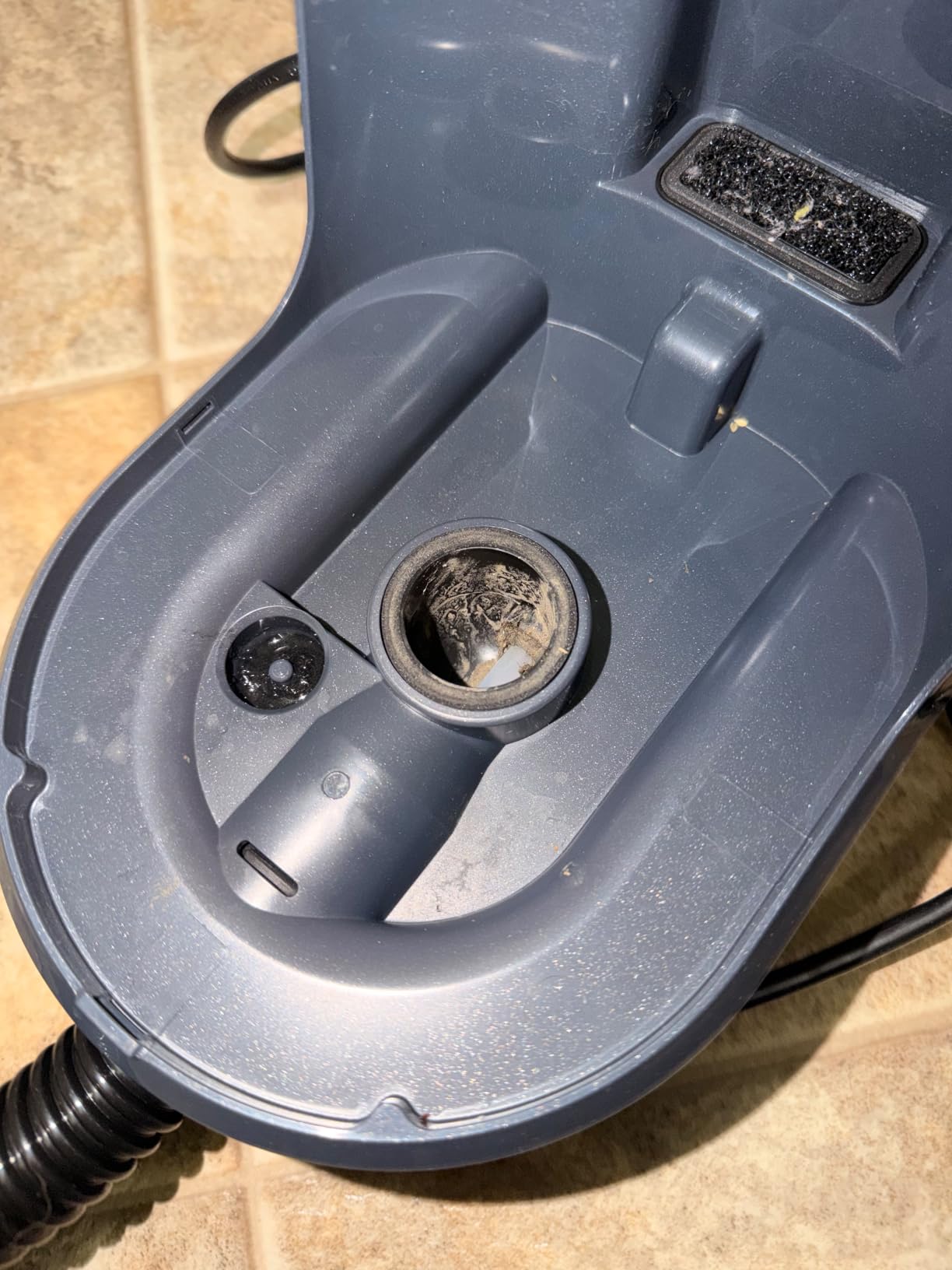 Uwant Carpet Cleaner Machine 18Kpa Portable Carpet Cleaner for Cars Couch, 2in1 Water Tank Upholstery Cleaner, Spot Cleaner with Cleaning Tools Set of 1 customer photo 2