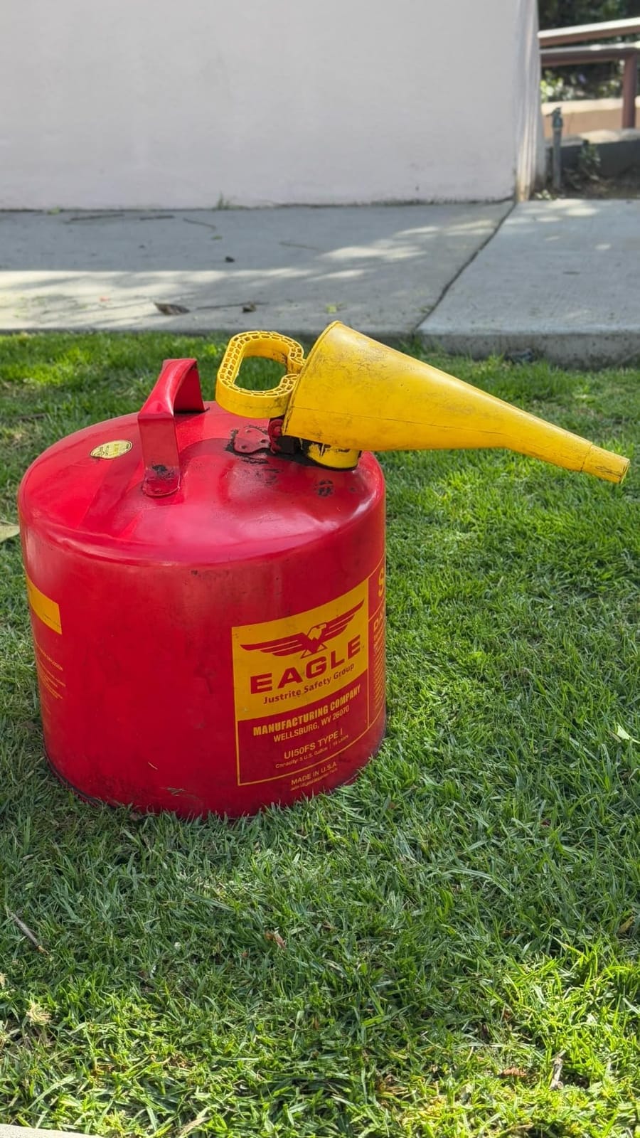 Eagle 5 Gallon Type I Red Safety Gas Can for Gasoline customer photo 2