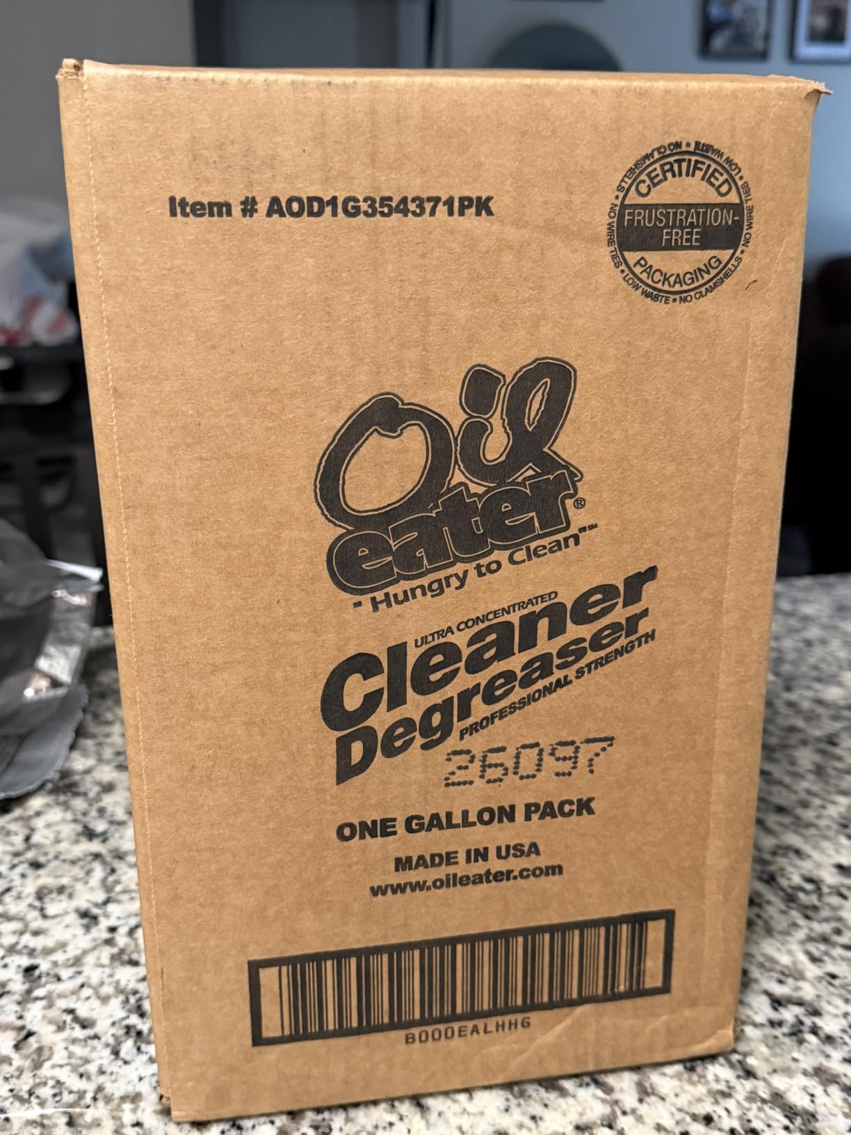 Oil Eater Original 1 Gallon Cleaner, Degreaser - Dissolve Grease Oil and Heavy-Duty Stains – Professional Strength customer photo 2