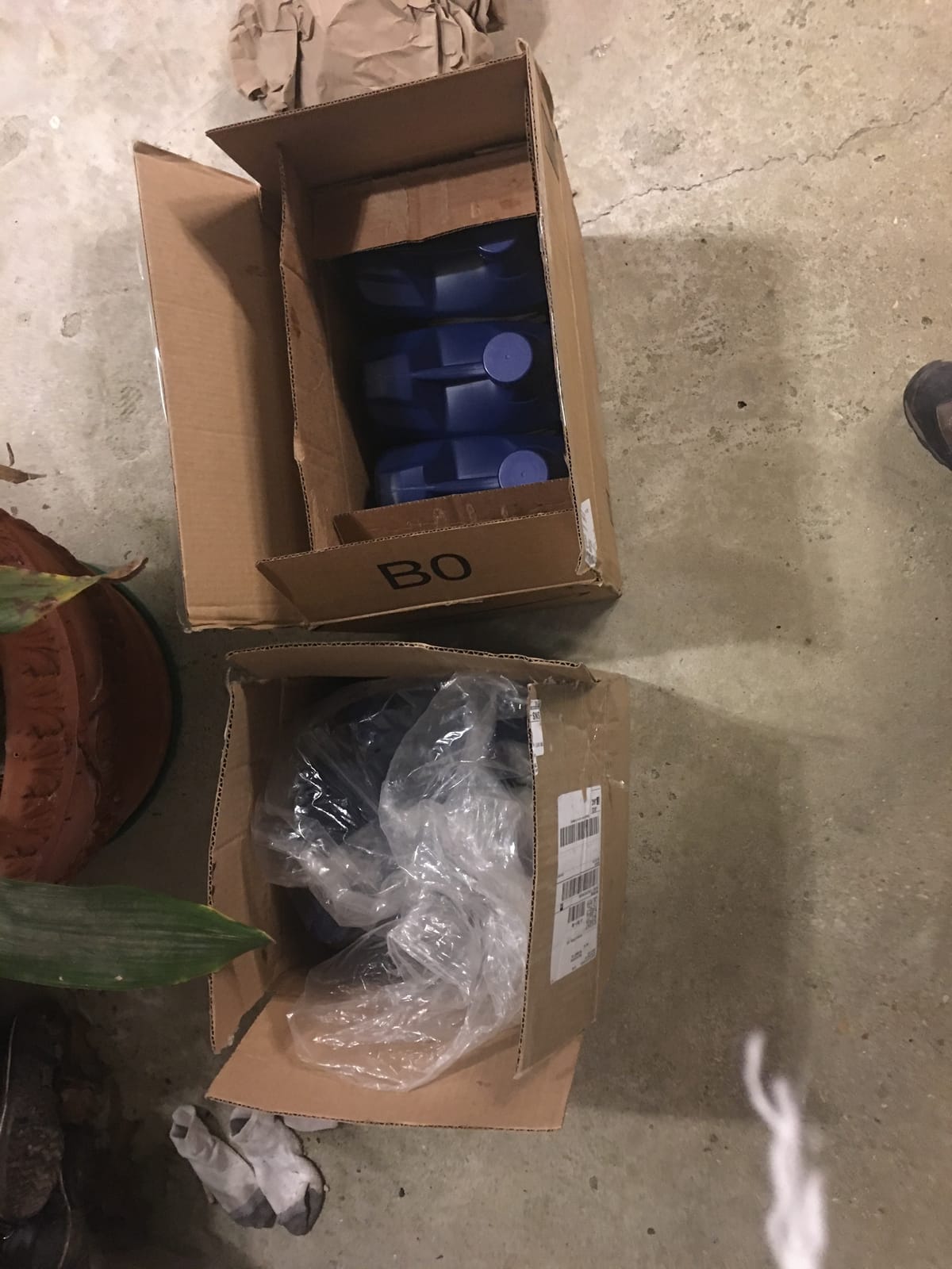 Valvoline Premium Blue Extreme SAE 5W-40 Full Synthetic Diesel Engine Oil 1 GA customer photo 1