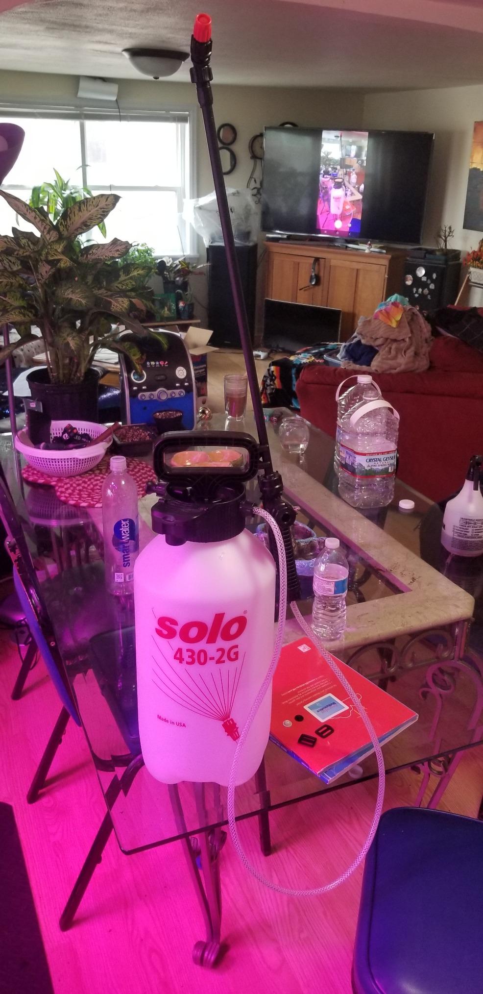 SOLO 430-2G 2-Gallon Handheld Sprayer with Viton® Seals in Key Locations customer photo 1