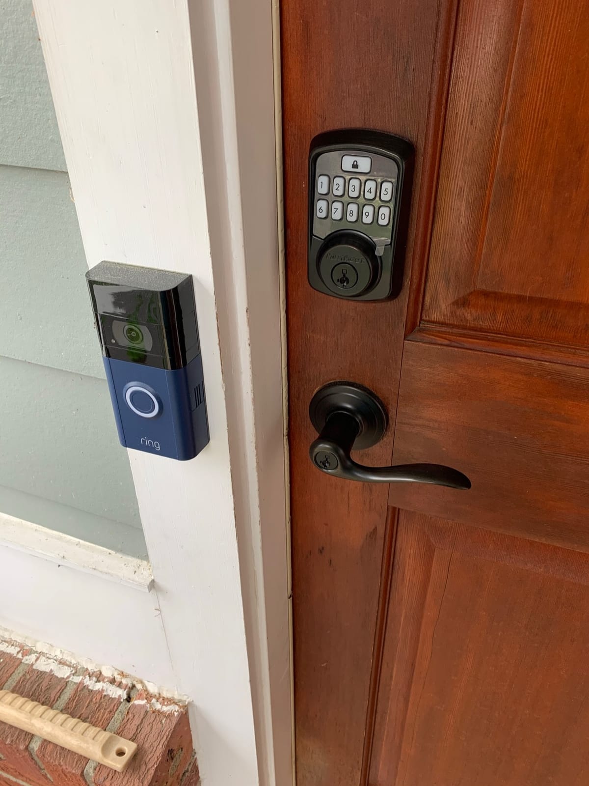 Kwikset 991 Tustin Entry Lever and Single Cylinder Deadbolt Combo Pack featuring SmartKey in Satin Nickel, Model Number: 99910-040 customer photo 2