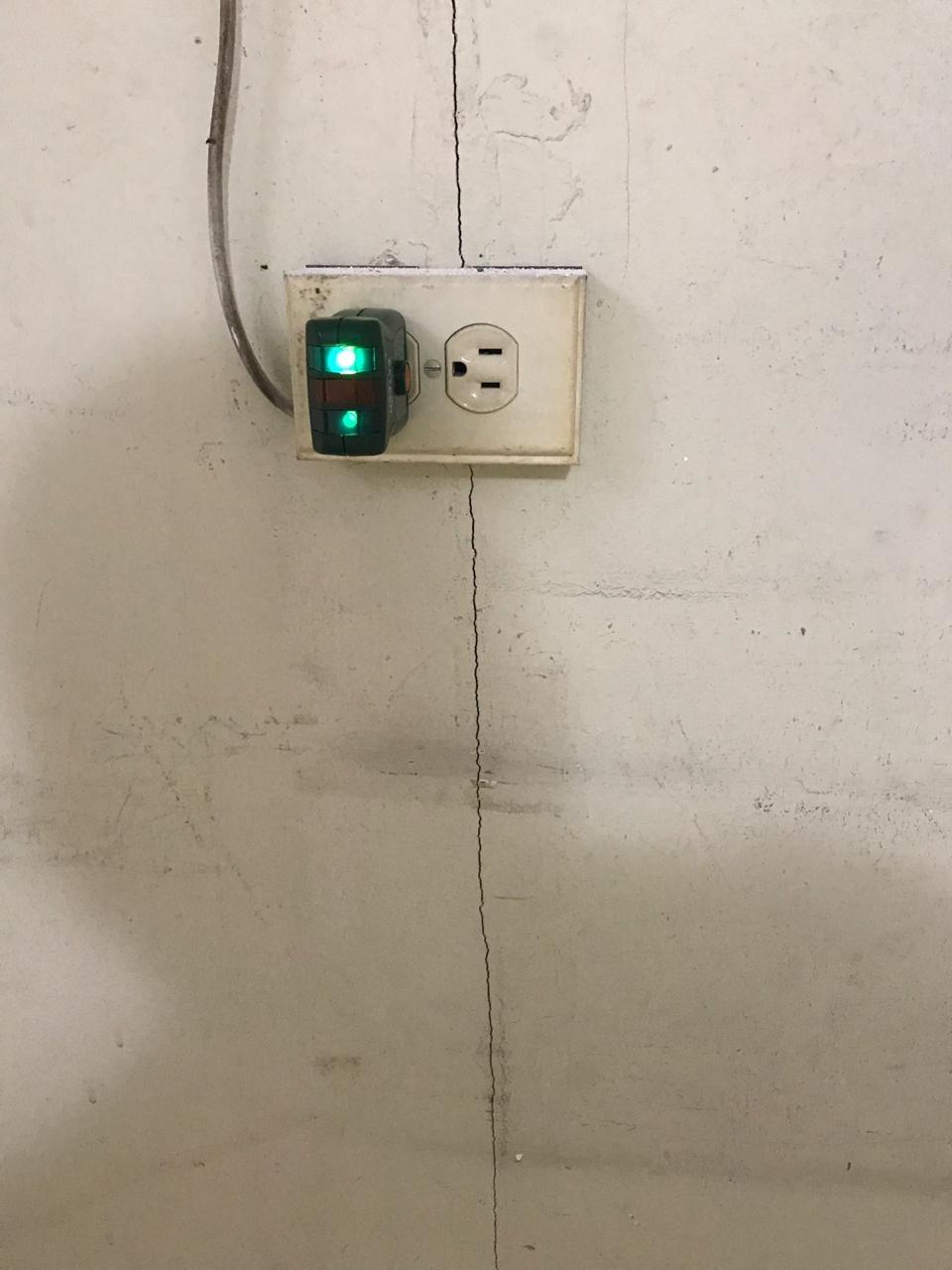 Extech CB10 AC Circuit Breaker Finder and GFCI Receptacle Tester customer photo 1