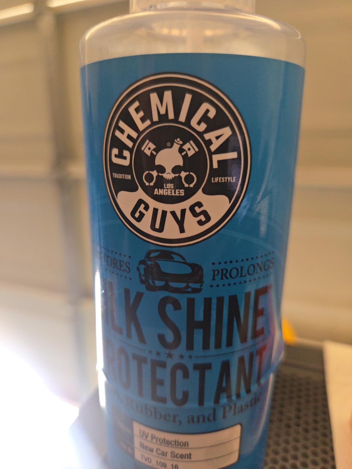Chemical Guys, Silk Shine Vinyl, Rubber & Trim Dressing, Non-Greasy, 16 oz customer photo 1