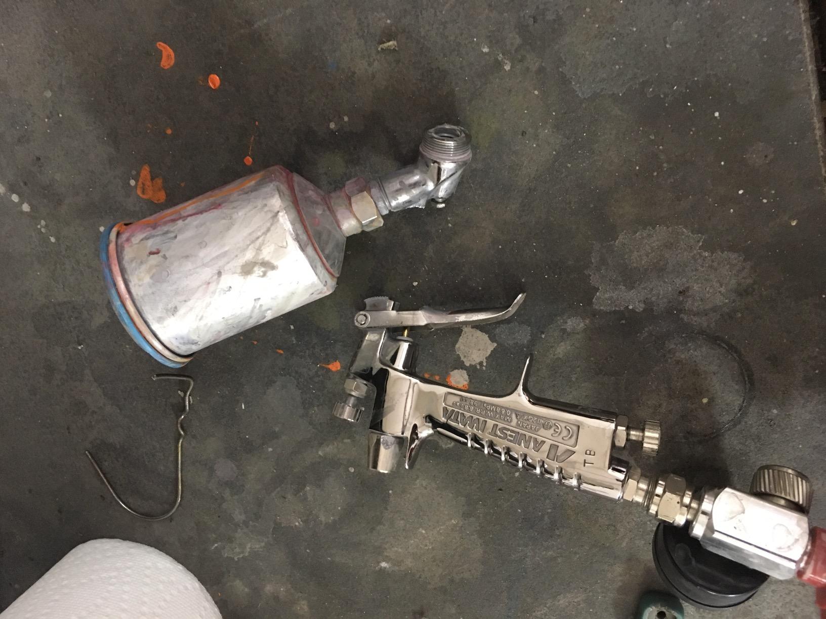 ANEST IWATA (IWA4911) LPH80-082G Gun with Cup (PCG-2D-1) customer photo 1
