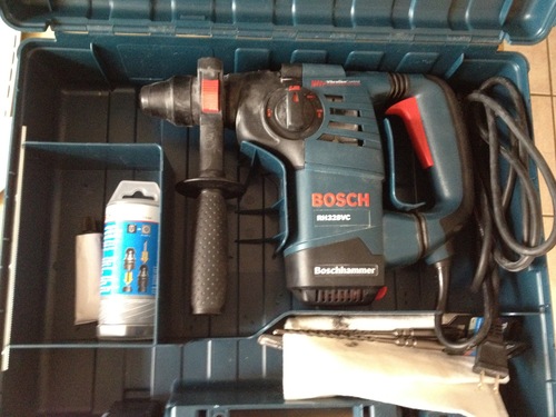 BOSCH 8.0 Amp RH328VC SDS-plus 1-1/8 In. Rotary Hammer for Concrete customer photo 1