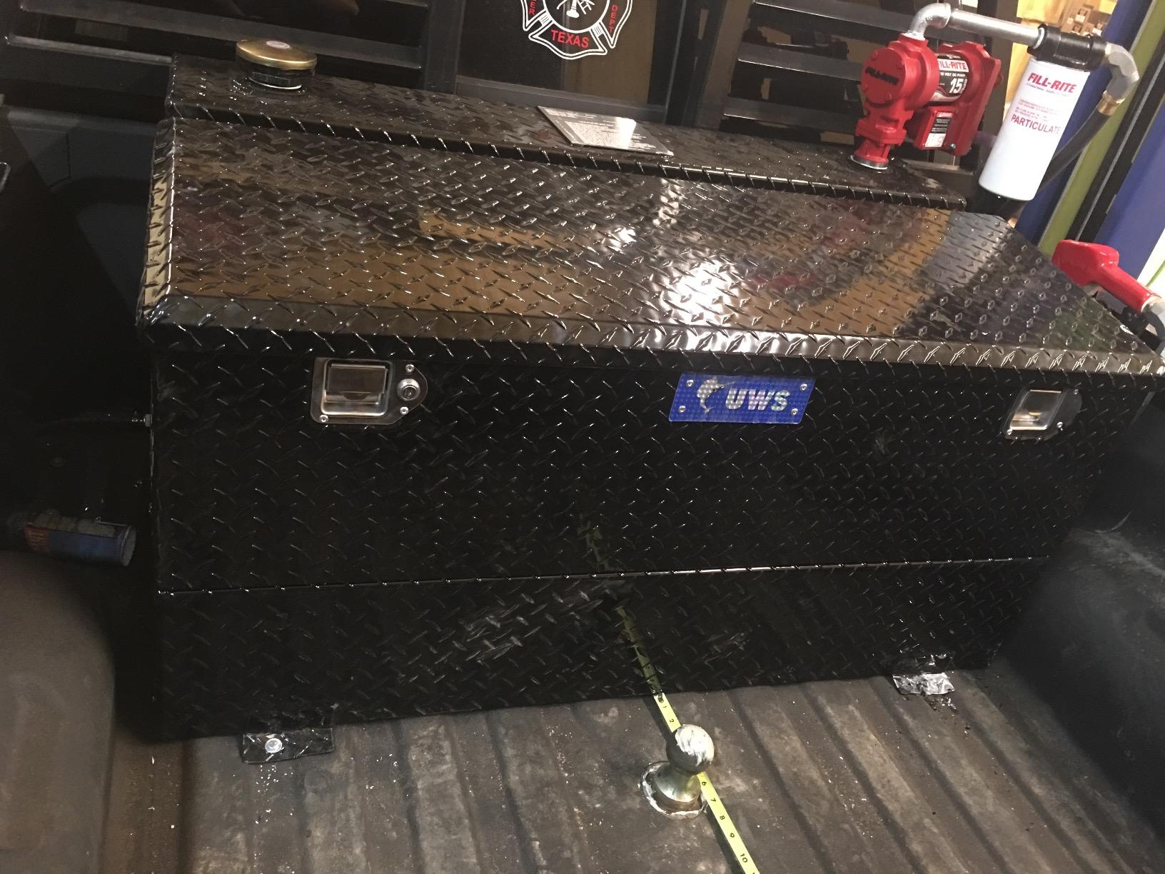 UWS TT-75-COMBO 75 Gallon Combo L-Shaped Transfer Tank and Chest customer photo 2