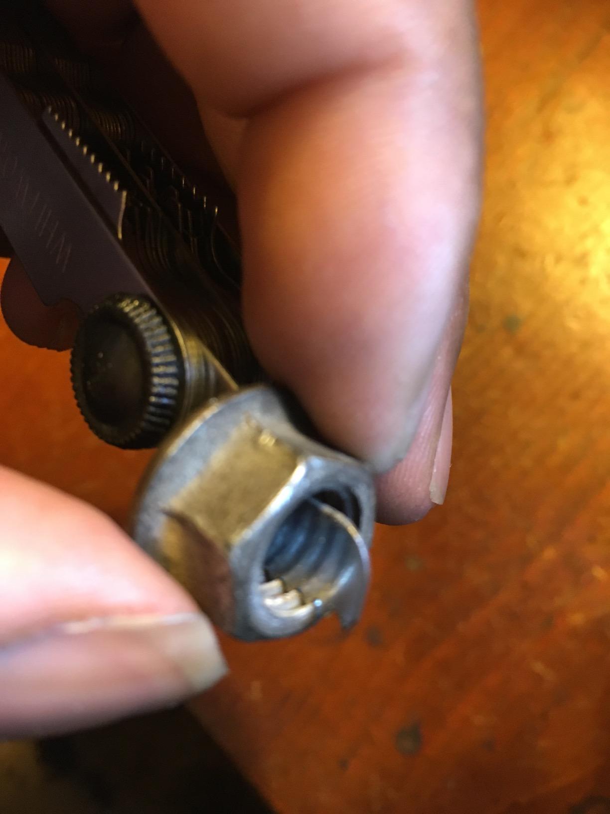 Grip US American National Thread Pitch Gauge MM & SAE Markings - Measures Counts from .25 to 5.5mm and 4 to 42 SAE - 60 Degree Thread Profiles and Locking Devices customer photo 2